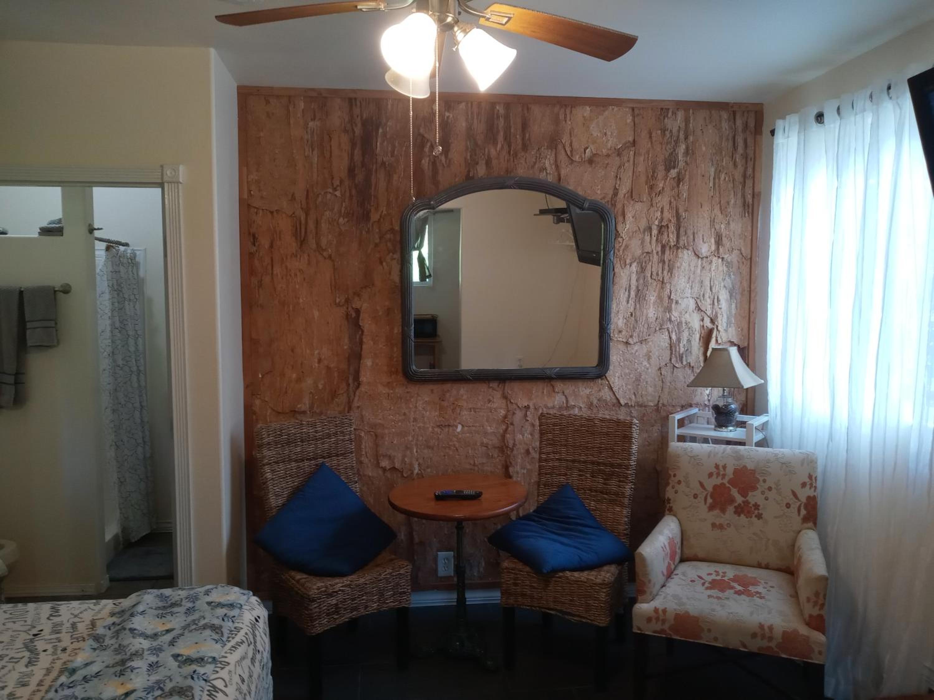 Aloha Crater Lodge