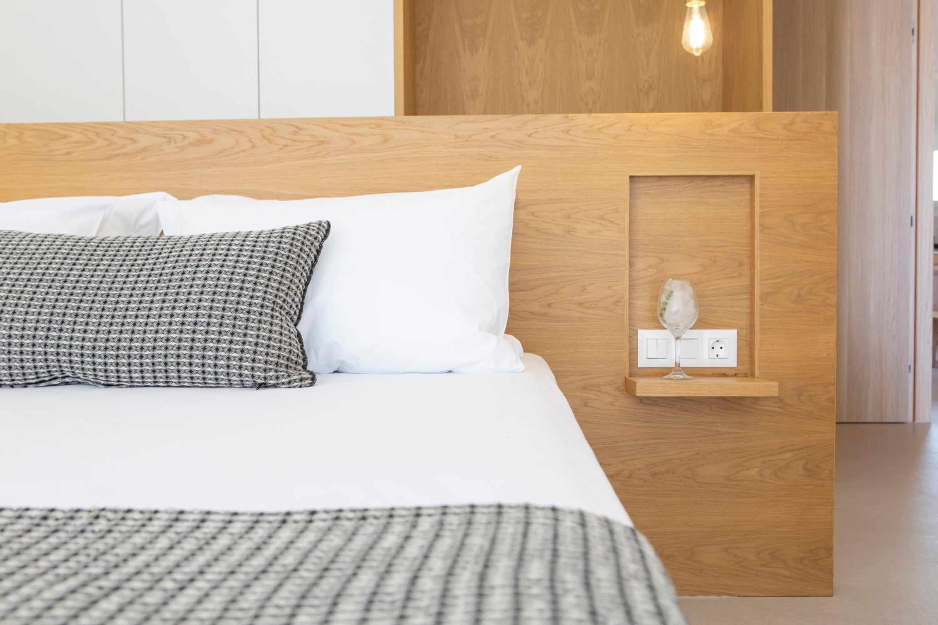 VIENTO LUXURY VILLAS near Lefkada town center and beach view 3