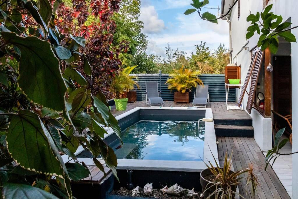 Lodge Pitaya 14 pers 3 piscines 3 logements Au Diamant view 3