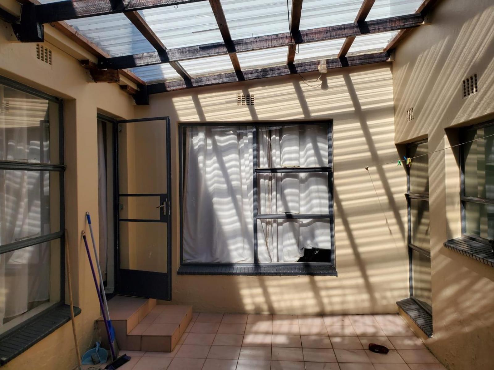 4 Bedroomed, Townhouse