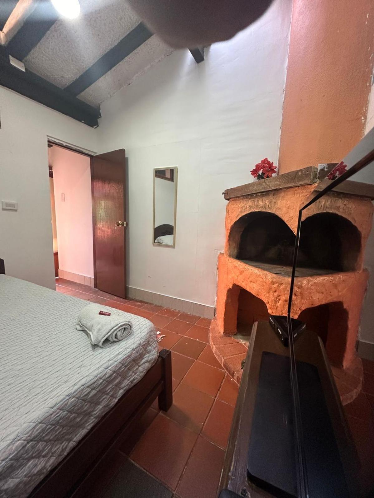 acogedor Hostal usaquen la parada del tren