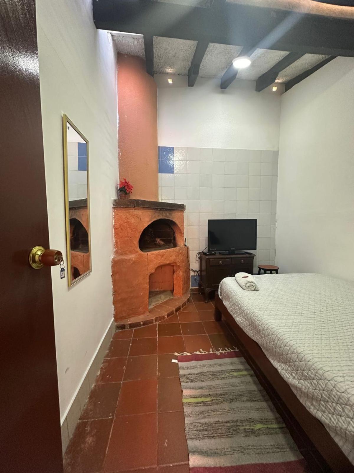 acogedor Hostal usaquen la parada del tren