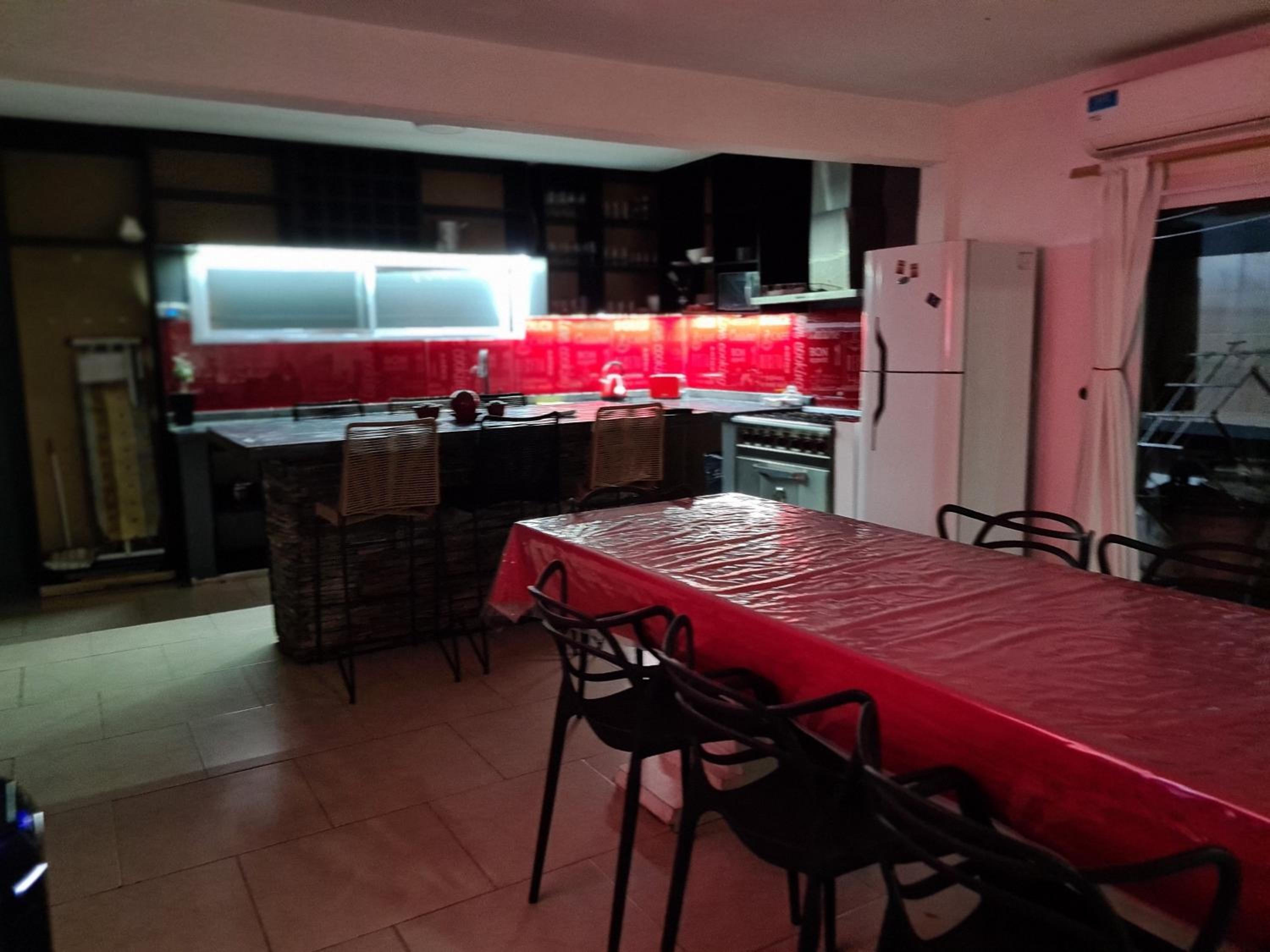 Alquilo casa