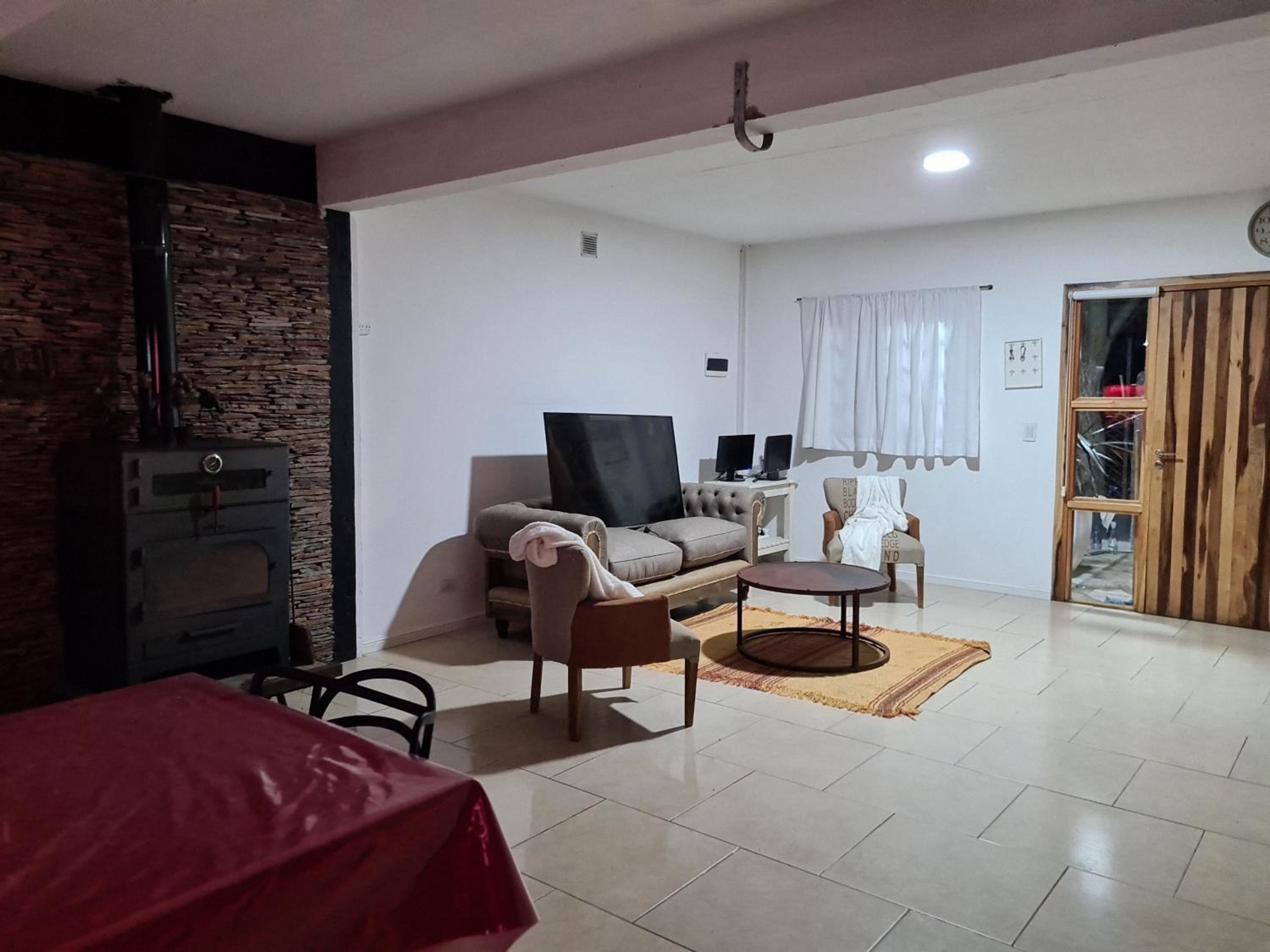 Alquilo casa