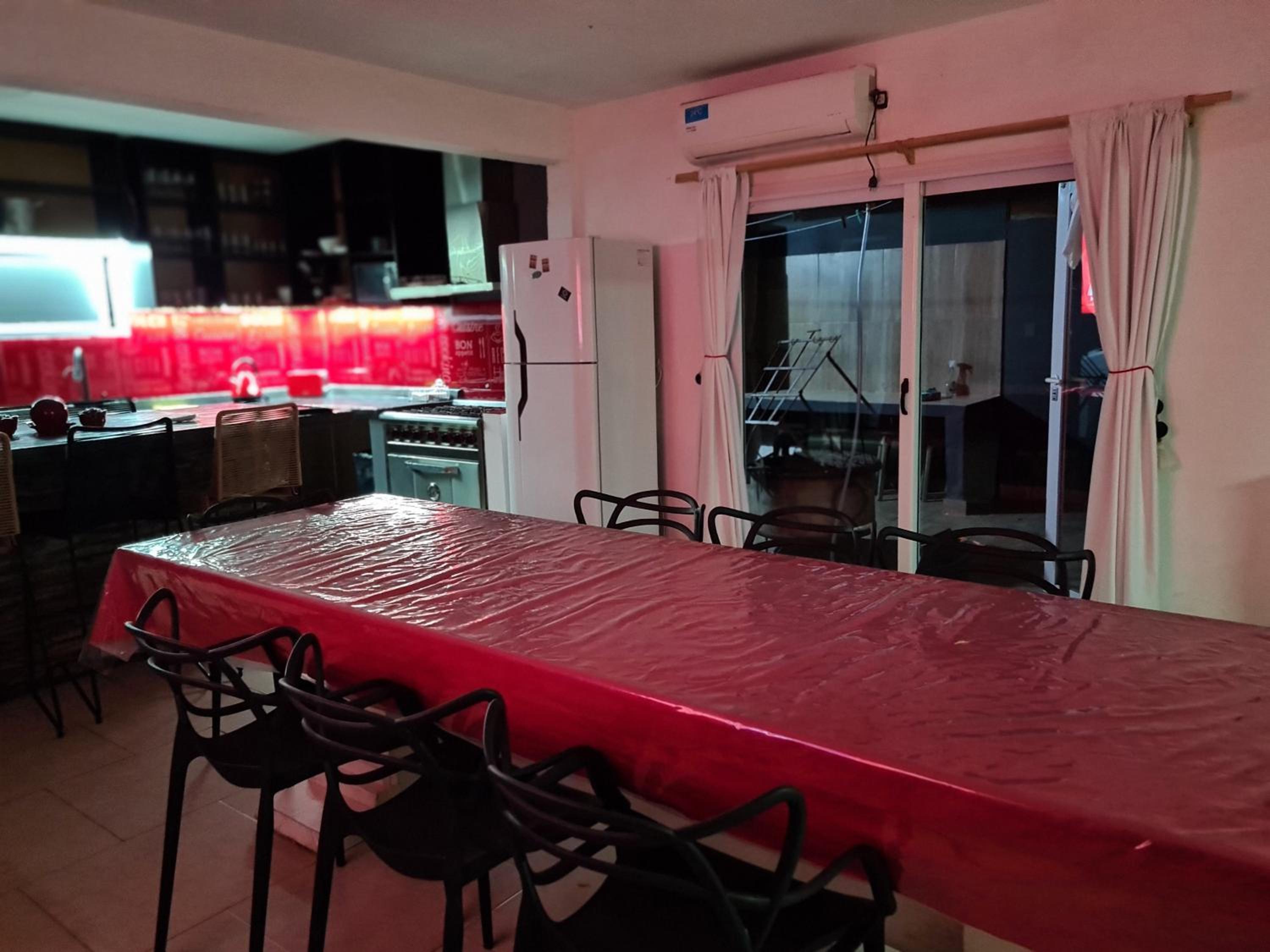 Alquilo casa