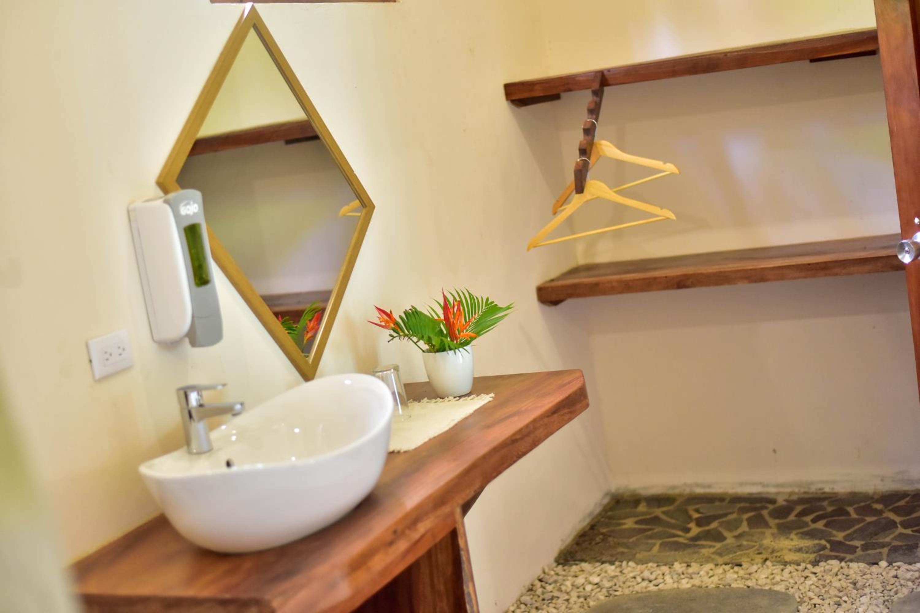 Tarcoles Birding Lodge