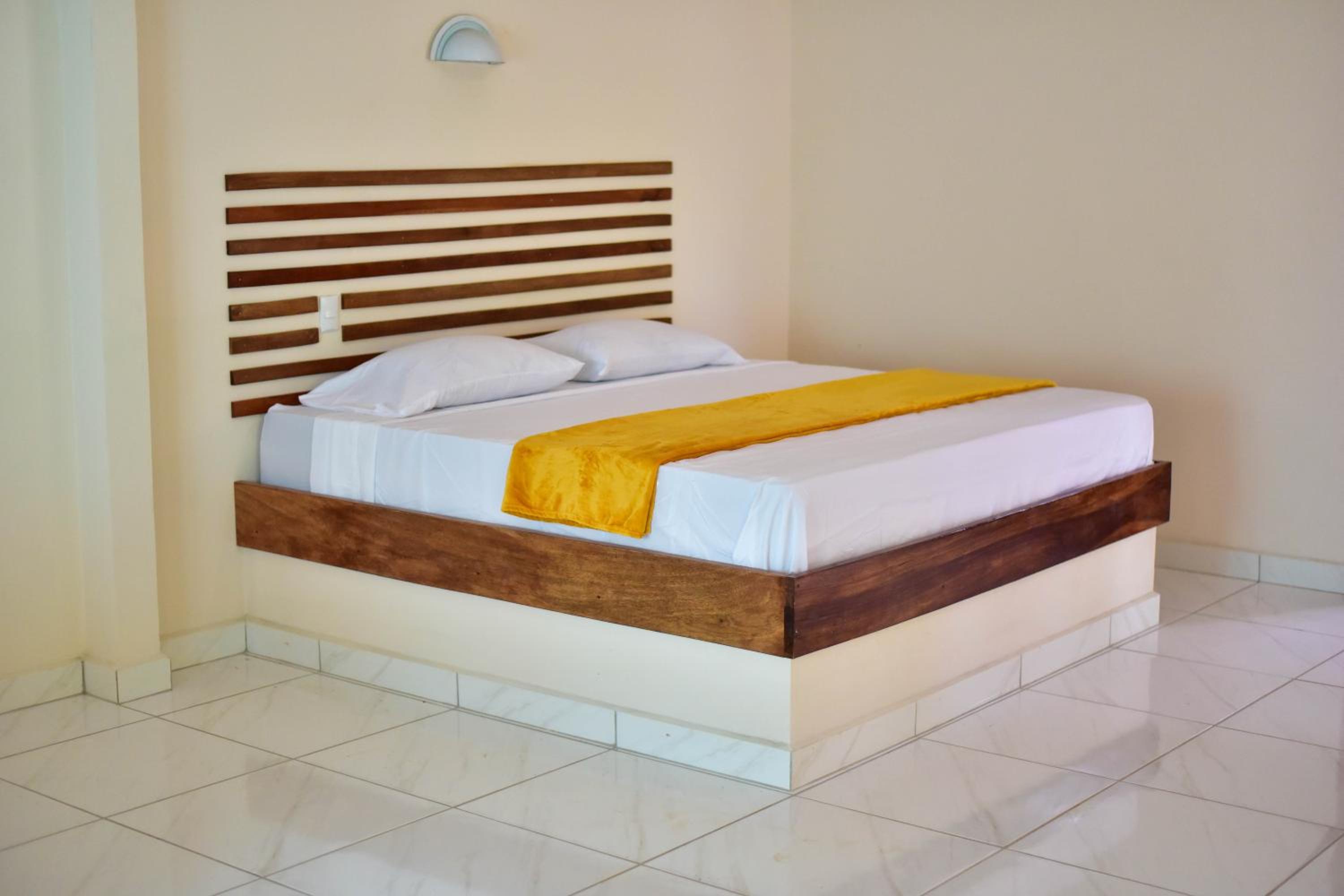 Tarcoles Birding Lodge