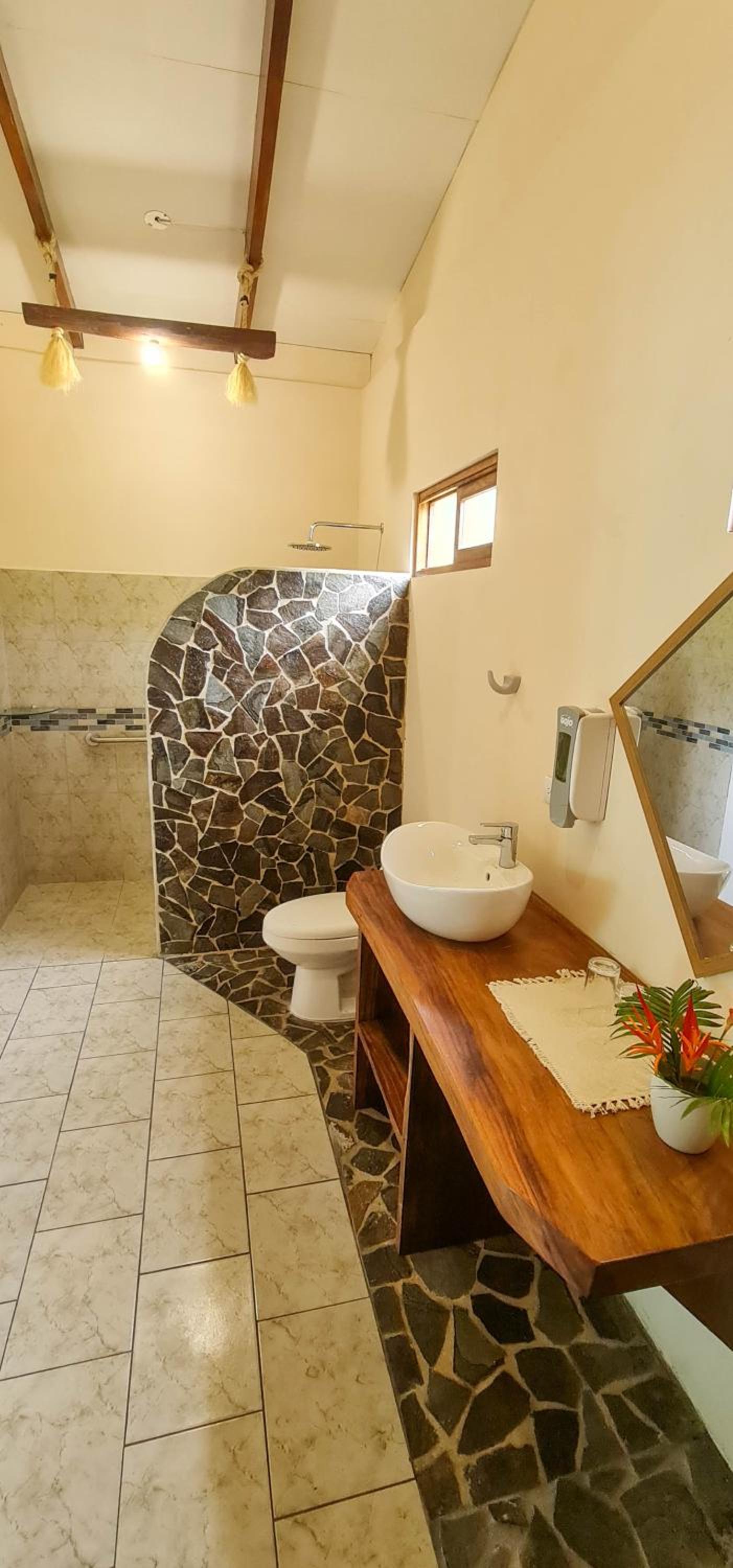 Tarcoles Birding Lodge