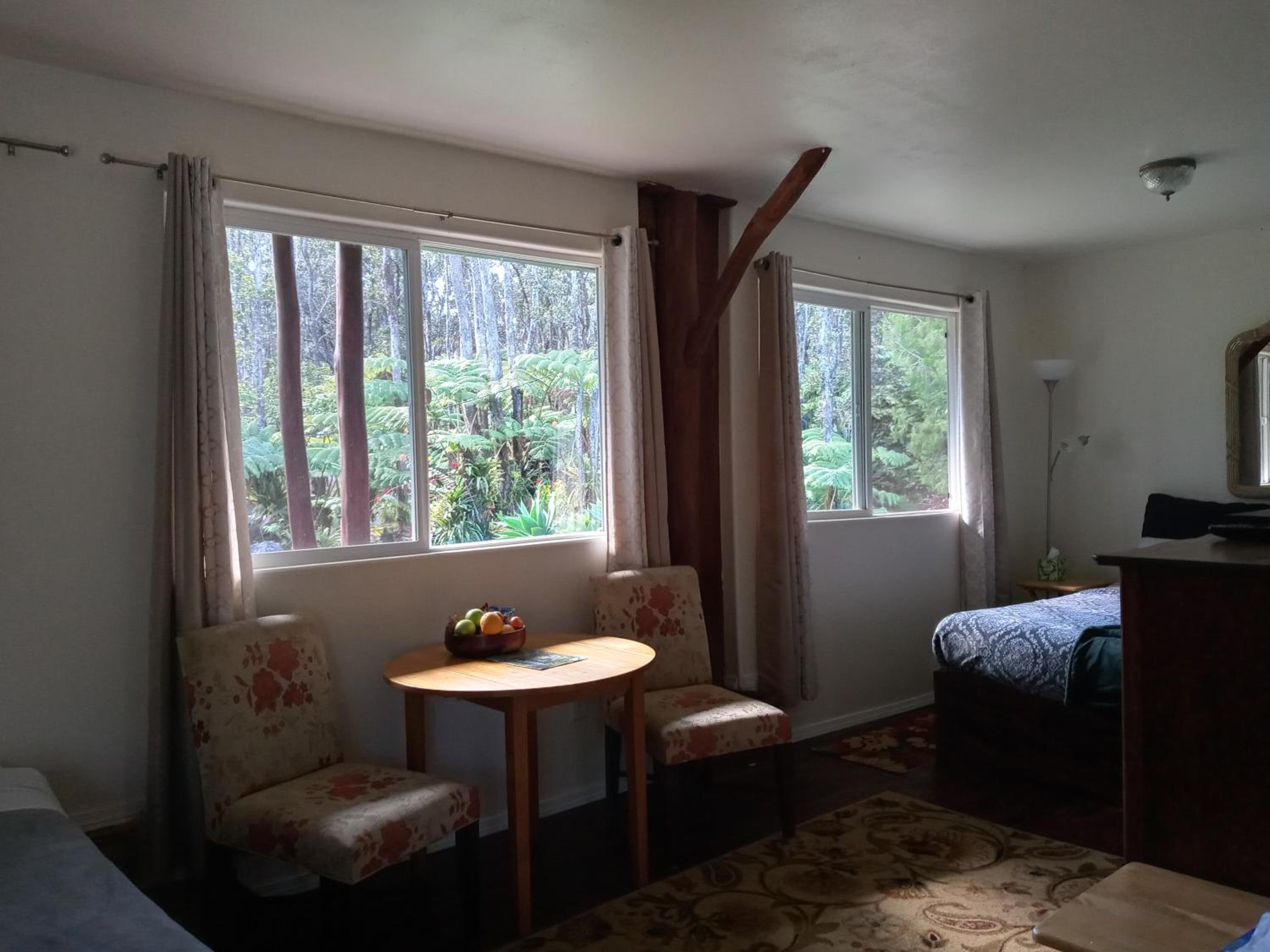 Aloha Crater Lodge
