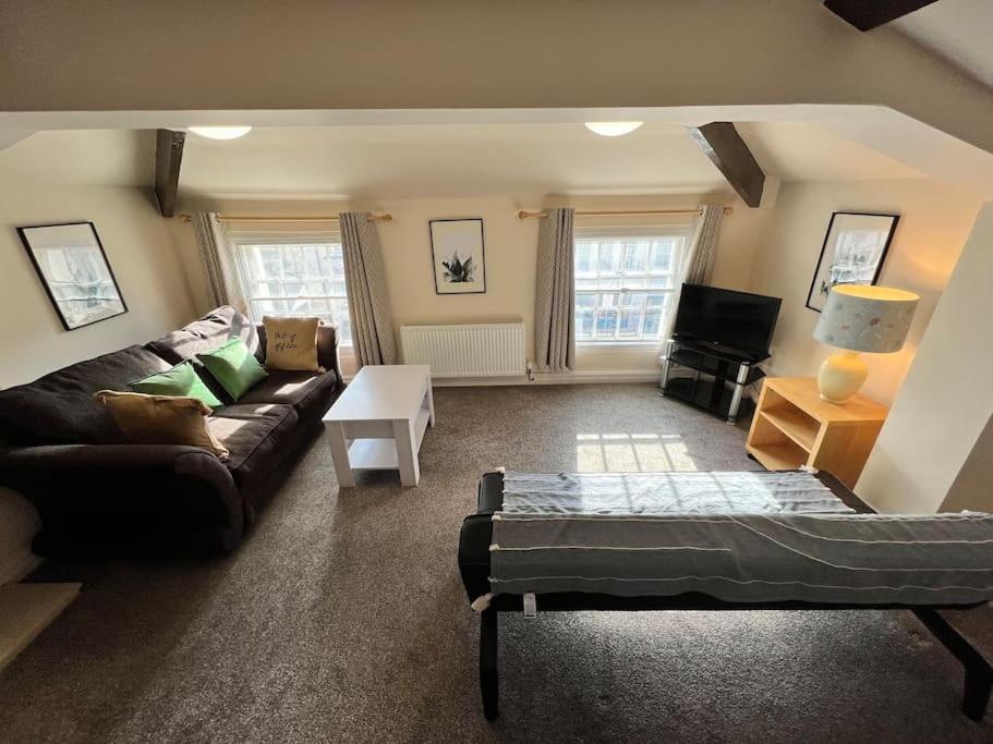 The Hideaway Holywell 1