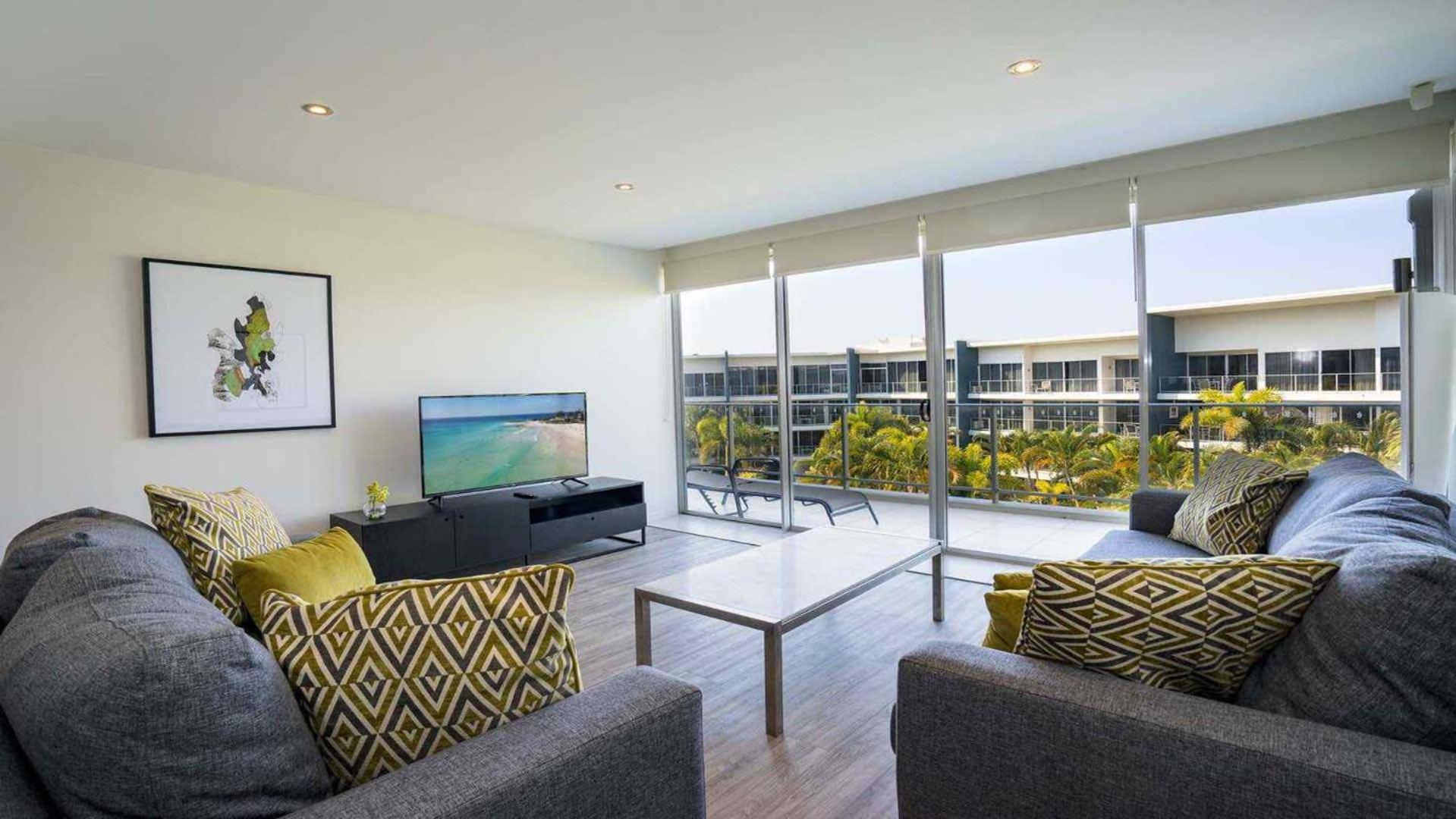 2BR Resort Living: 2-Bed Haven