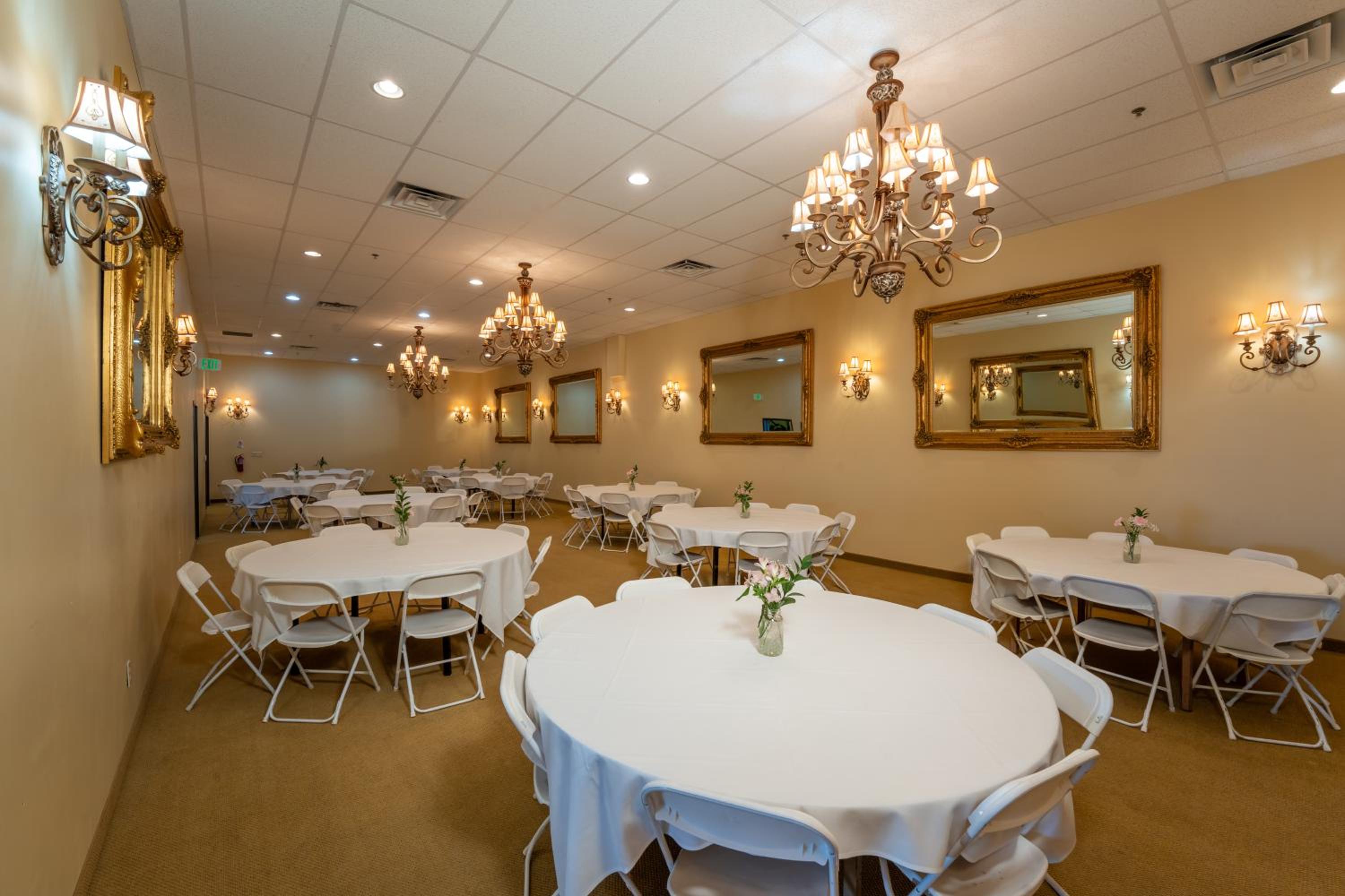 Silverland Inn - Property Image 18