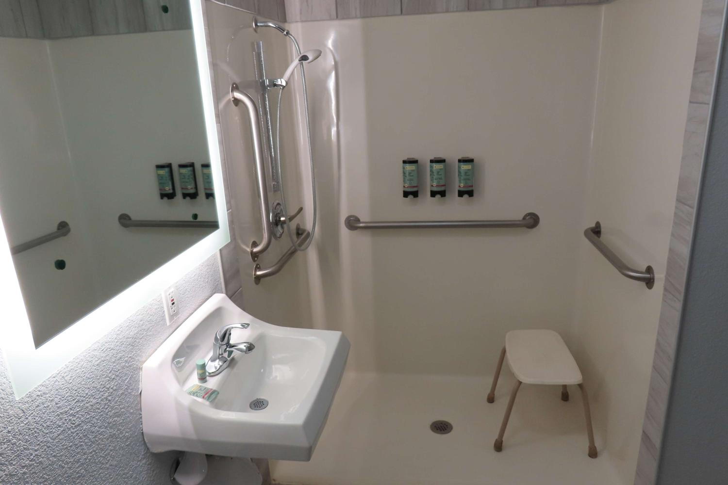 Childress Vacations - Best Western Childress West Hotel - Property Image 8