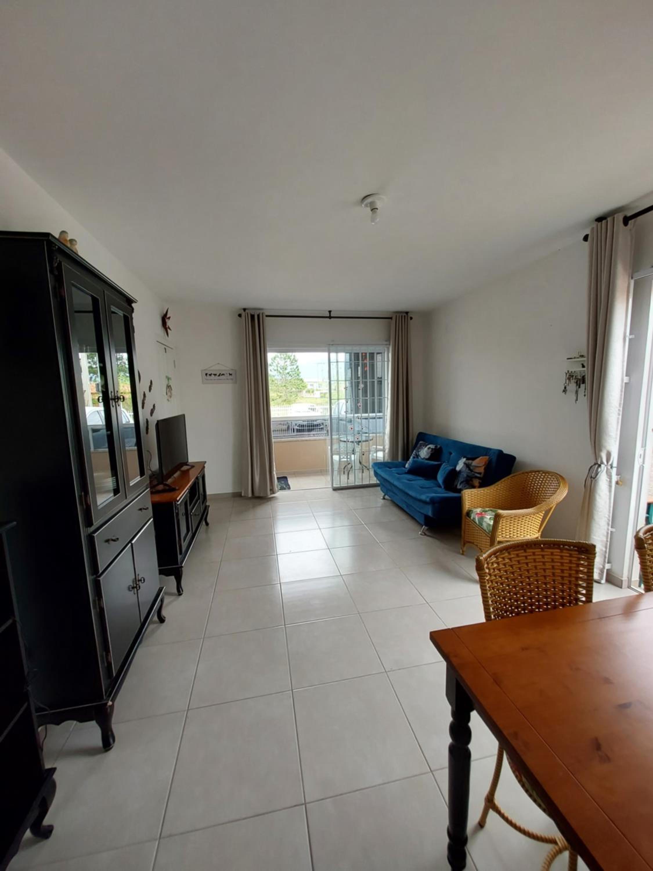 Apartamento Praia da Pinheira, 500m do mar.