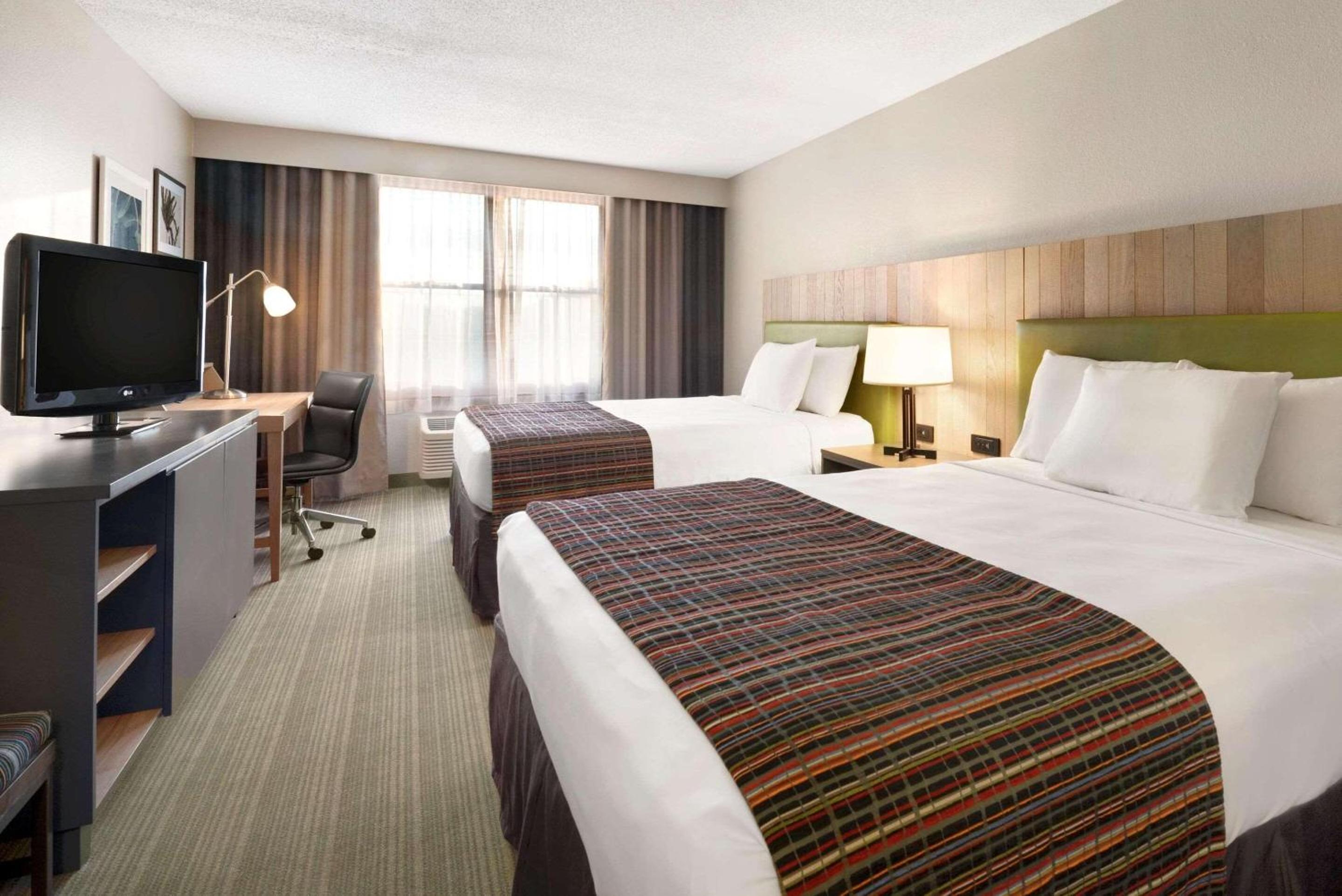 Plymouth Vacations - Country Inn  Suites by Radisson, Minneapolis West, MN - Property Image 4