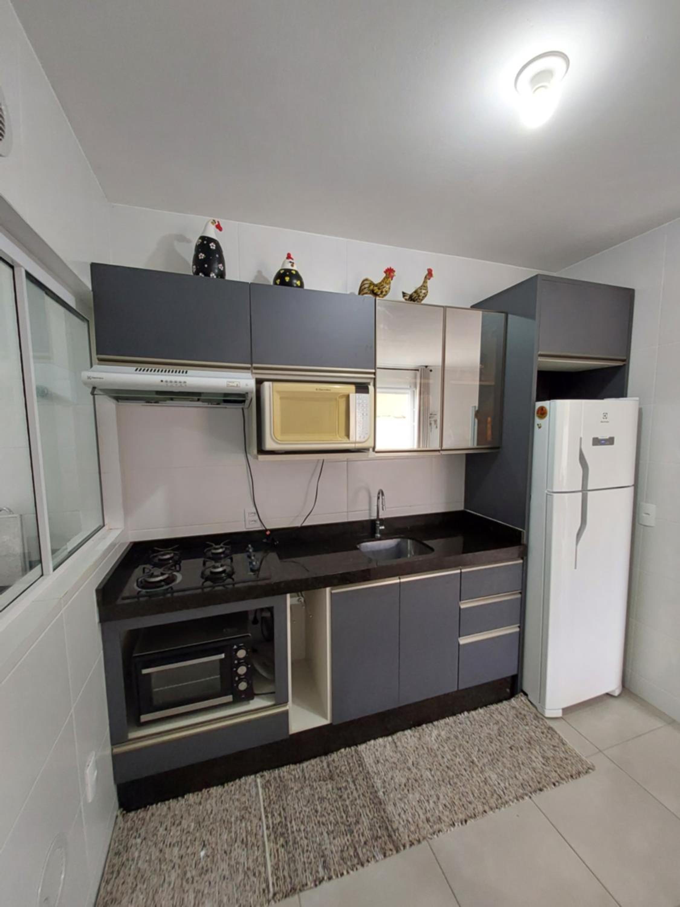 Apartamento Praia da Pinheira, 500m do mar.