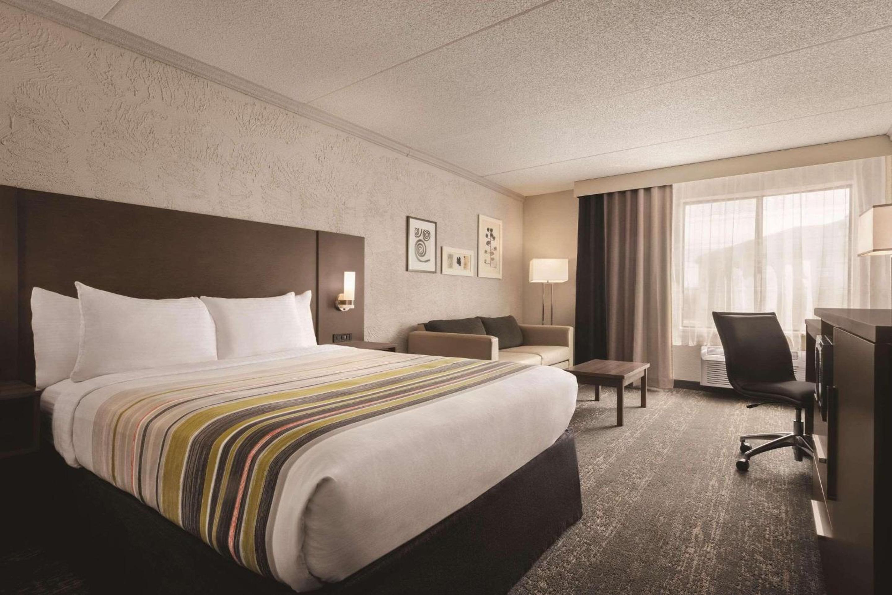 Country Inn  Suites by Radisson, Mt Pleasant-Racine West, WI - Property Image 67