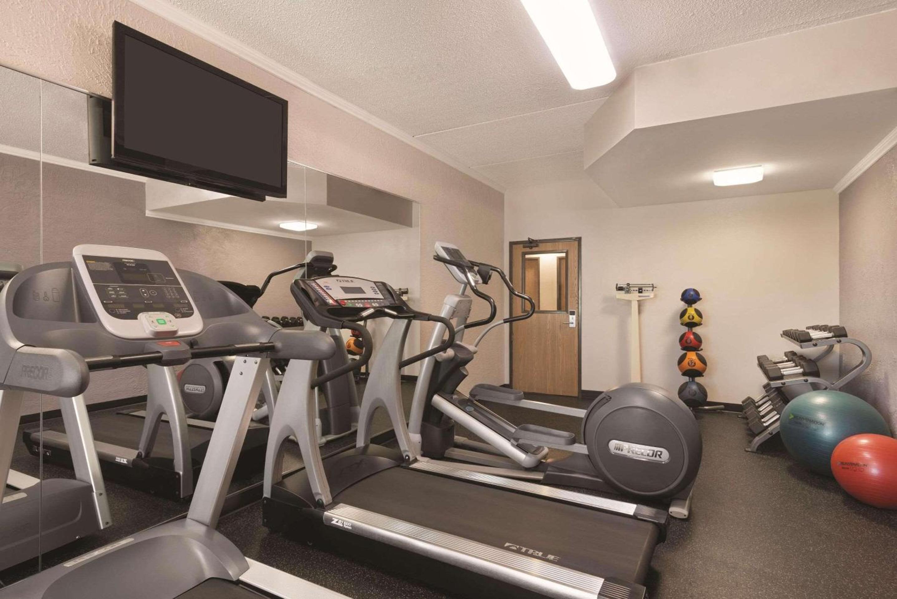 Country Inn  Suites by Radisson, Mt Pleasant-Racine West, WI - Property Image 76