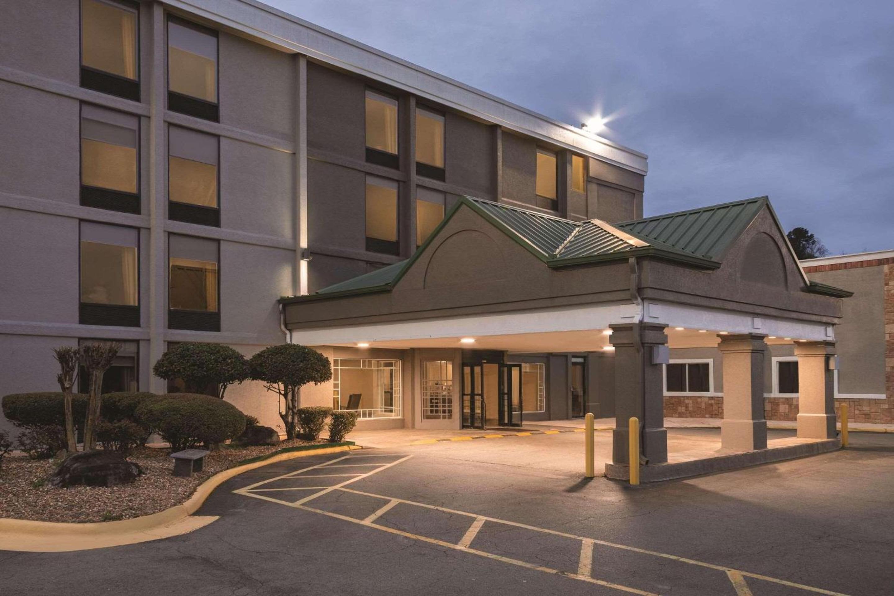 Hotel Country Inn & Suites by Radisson, North Little Rock, AR