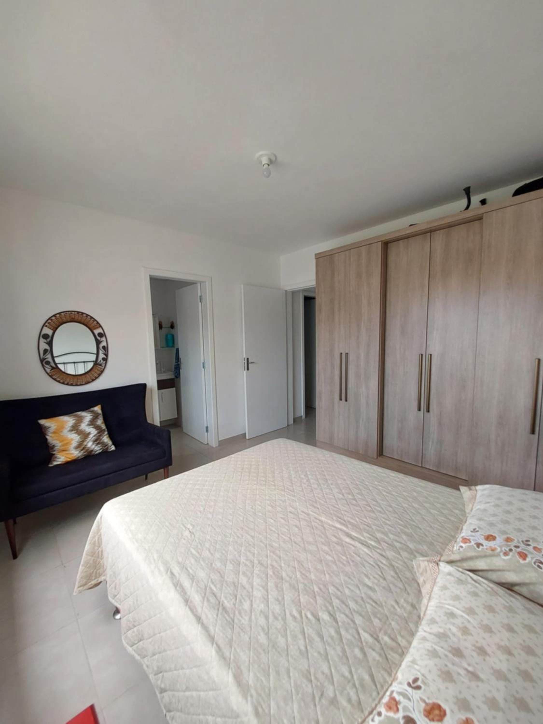 Apartamento Praia da Pinheira, 500m do mar.