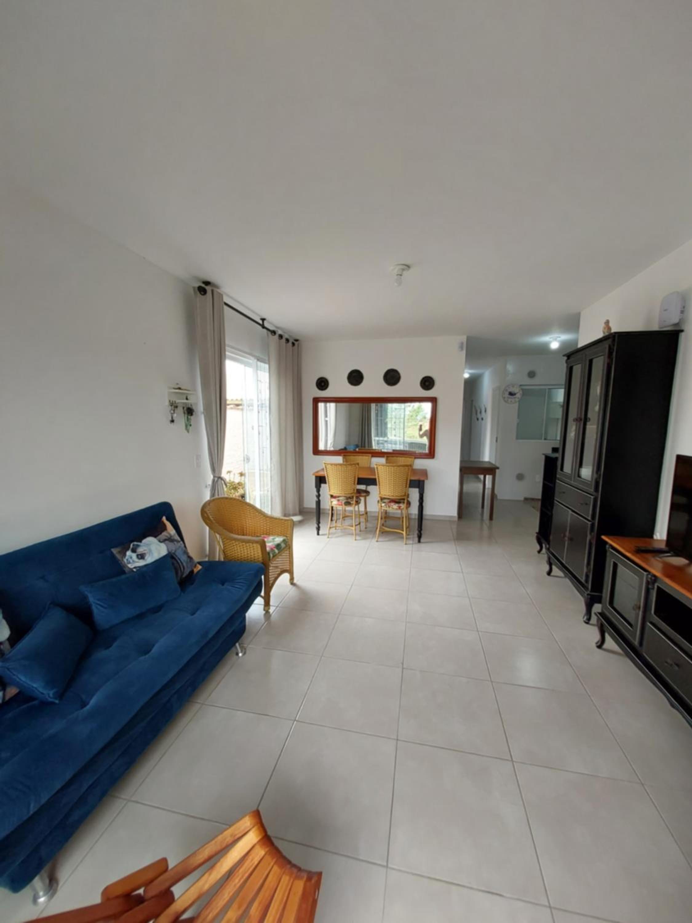 Apartamento Praia da Pinheira, 500m do mar.