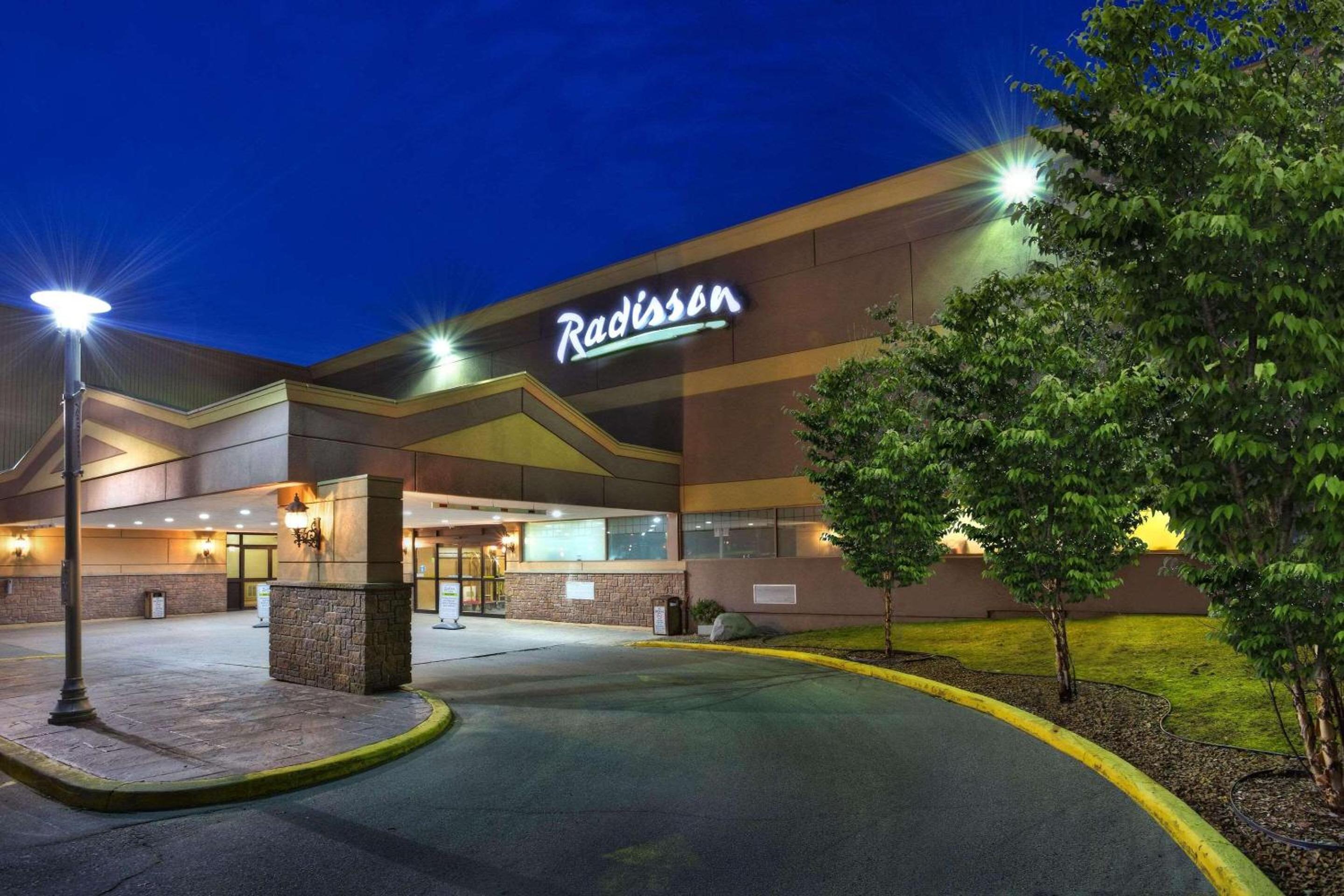Sudbury Vacations - Radisson Hotel Sudbury - Property Image 1