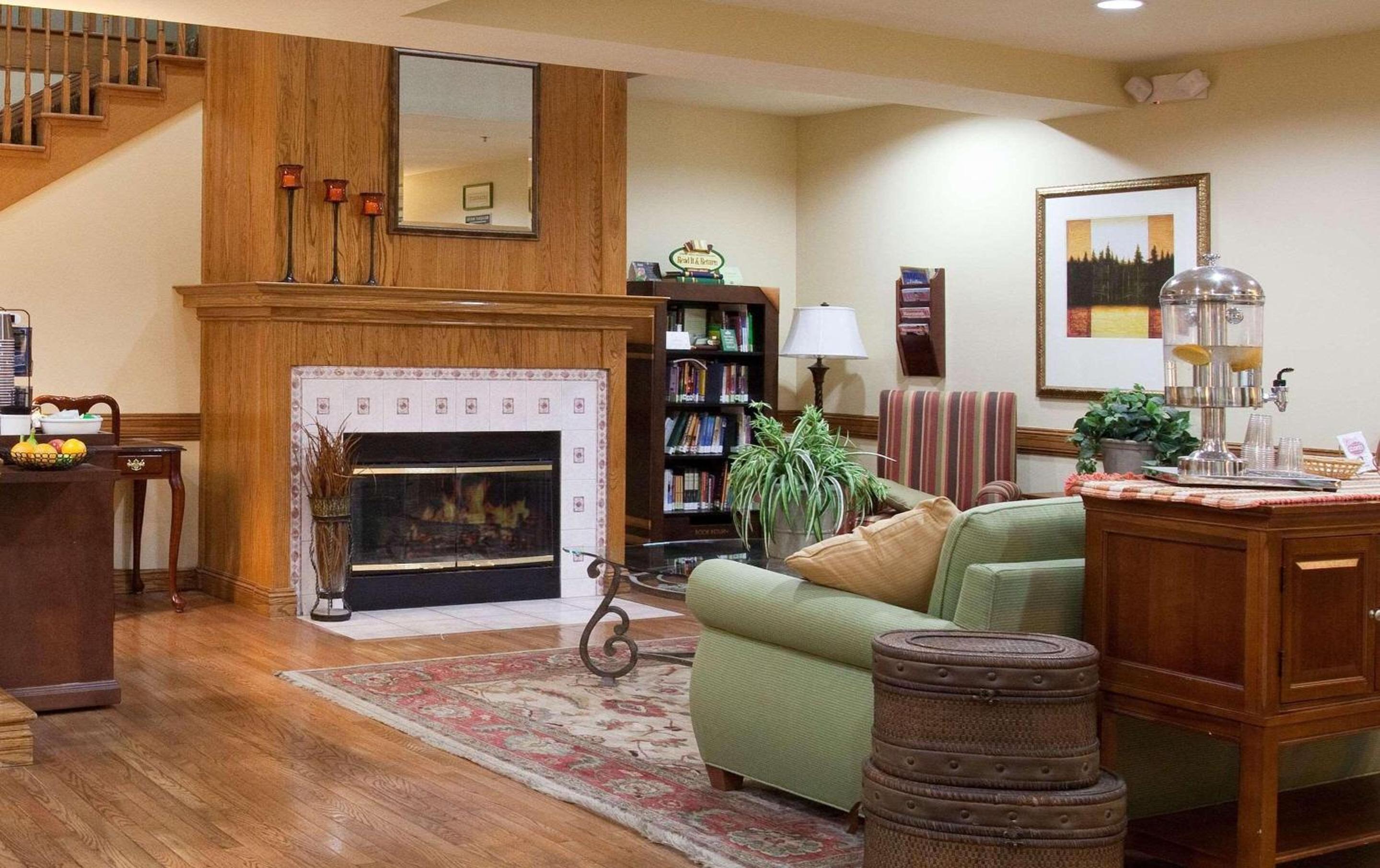 Greeley Vacations - Country Inn  Suites by Radisson, Greeley, CO - Property Image 25