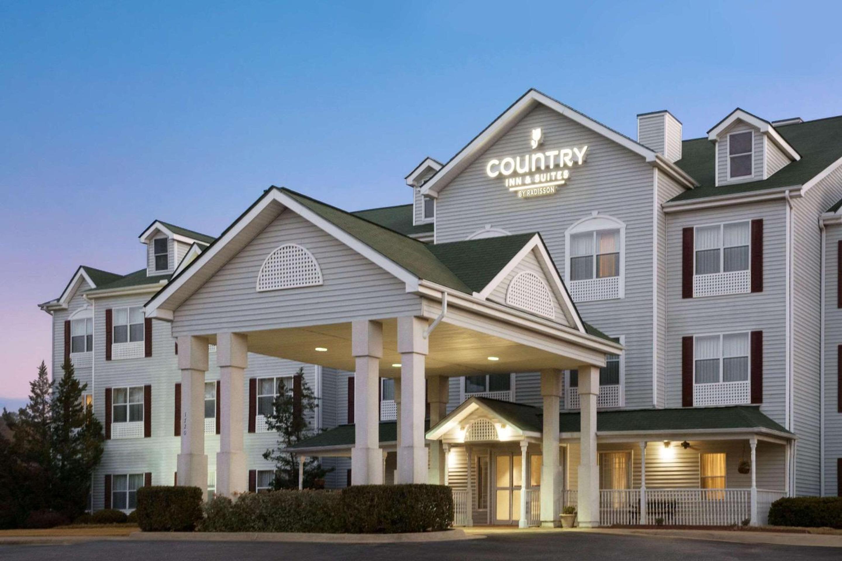 Columbus Vacations - Country Inn  Suites by Radisson, Columbus, GA - Property Image 1