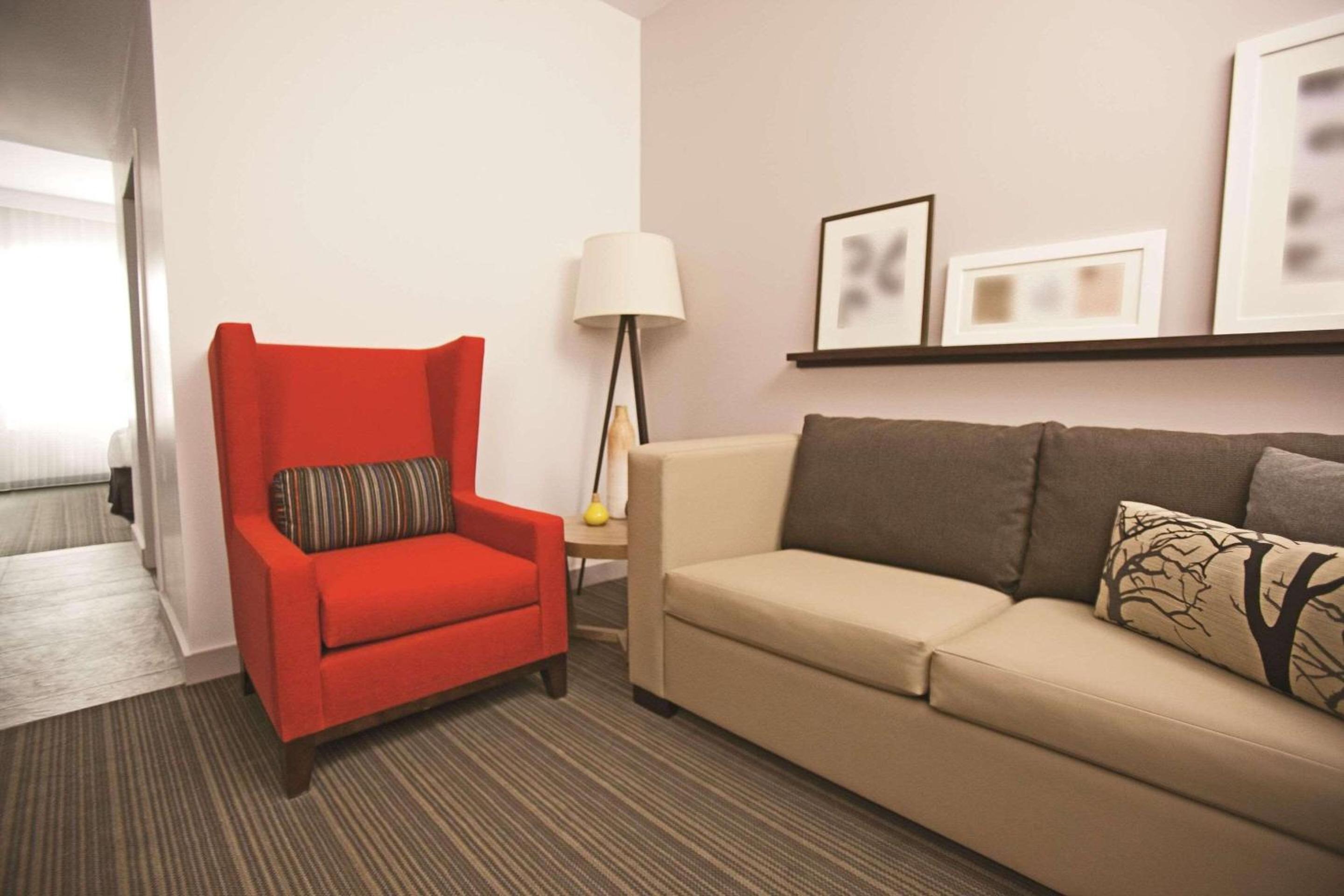 Warner Robins Vacations - Country Inn Suites by Radisson, Warner Robins, GA - Property Image 32