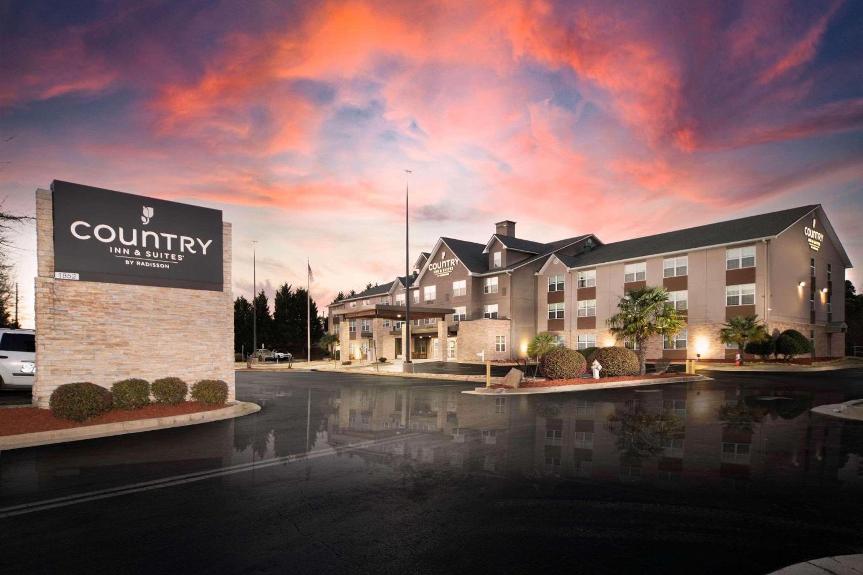 Atlanta Vacations - Country Inn  Suites by Radisson, Stone Mountain, GA - Property Image 1
