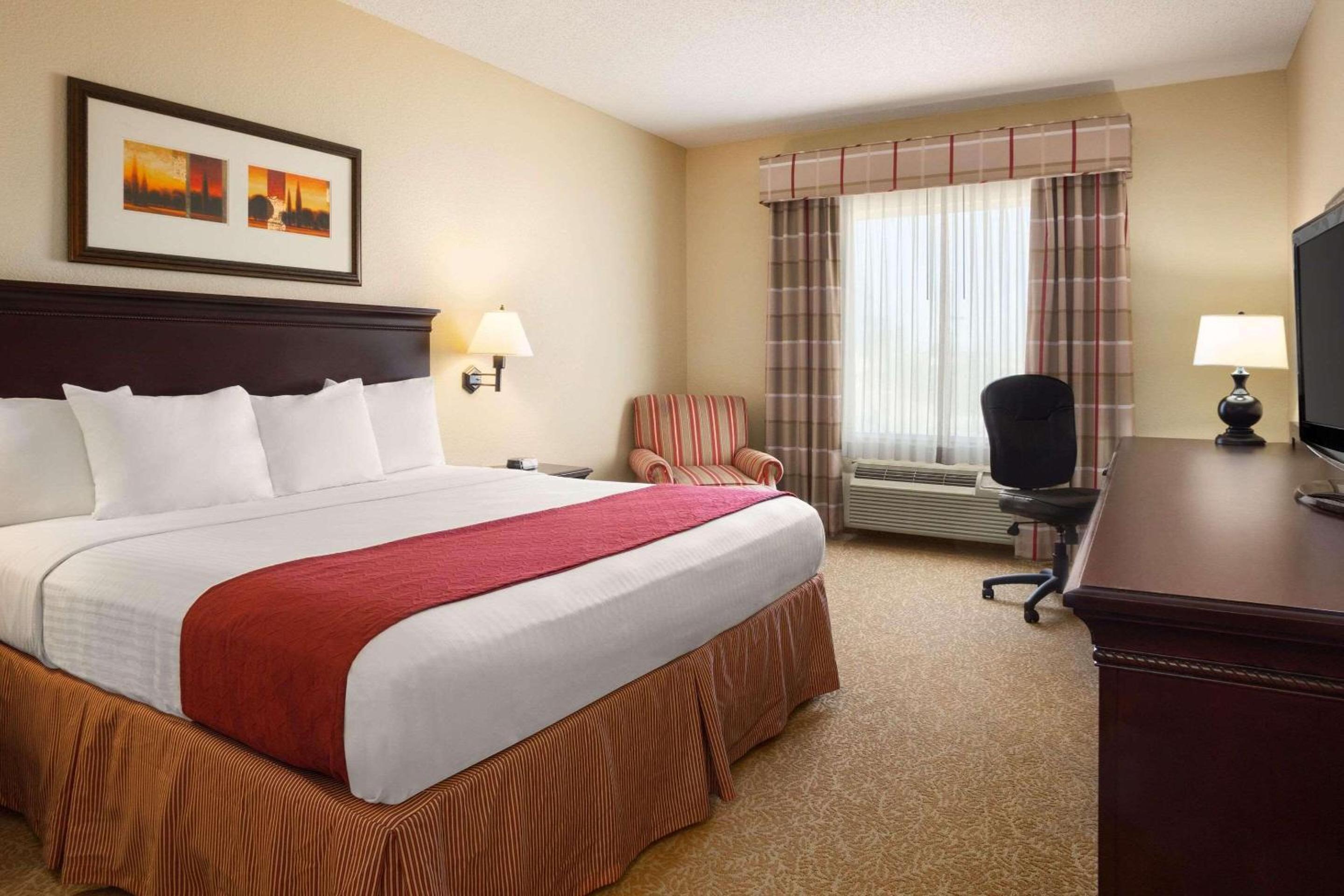 Albany Vacations - Country Inn  Suites by Radisson, Albany, GA - Property Image 3