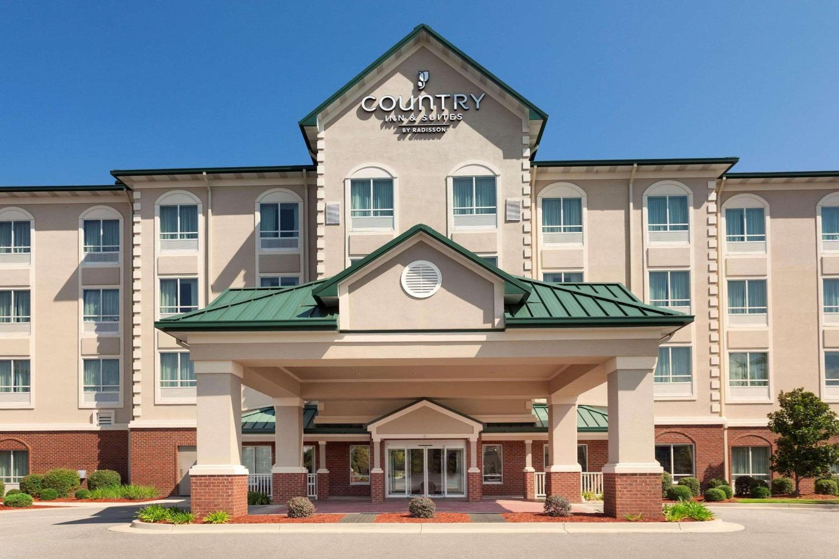 Tifton Vacations - Country Inn  Suites by Radisson, Tifton, GA - Property Image 1