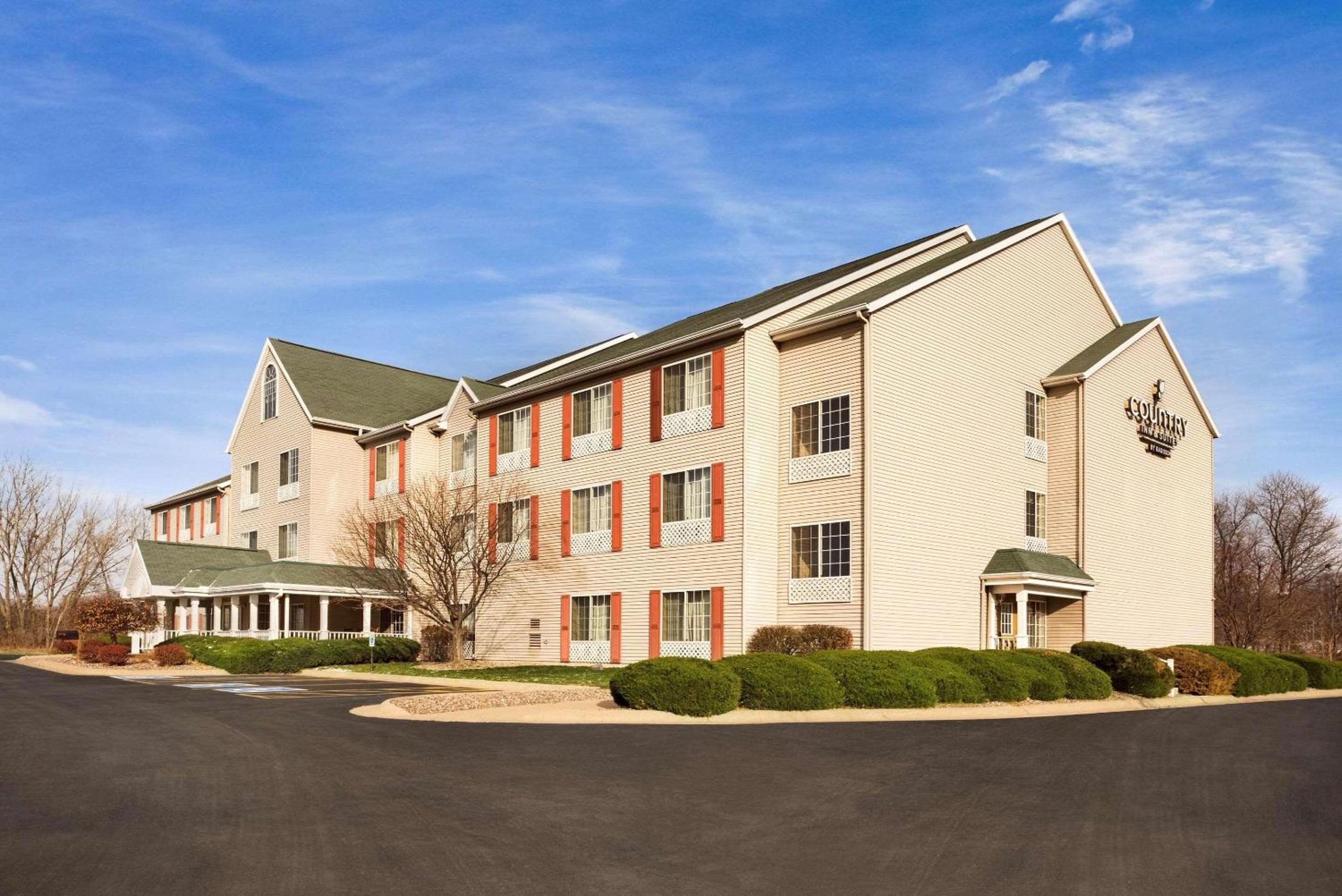 Hotel Country Inn & Suites by Radisson, Clinton, IA