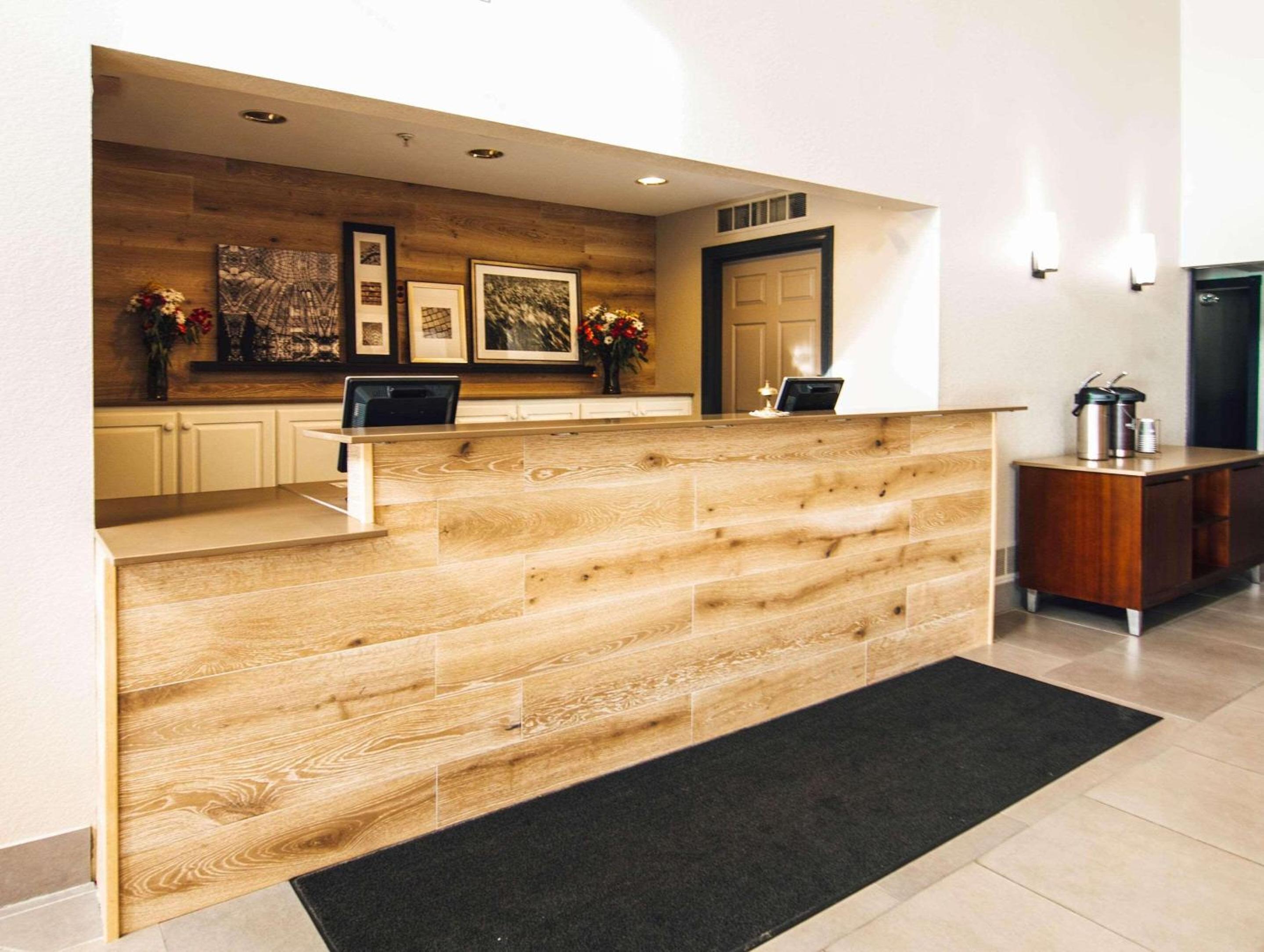 Country Inn & Suites by Radisson, Stockton, IL view 2