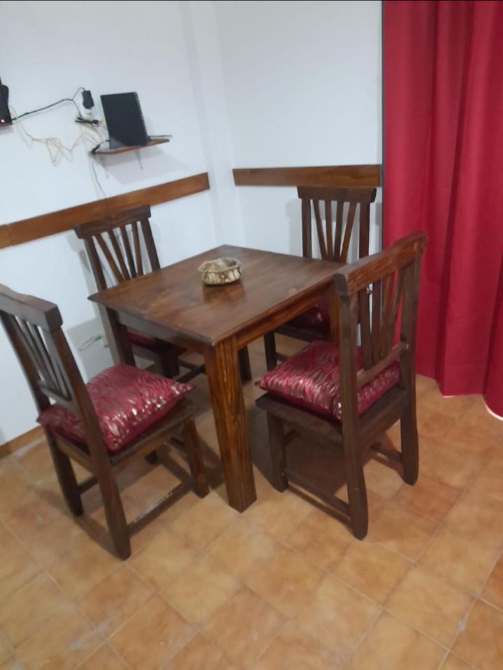 Cómodo y completo en el centro departamento
