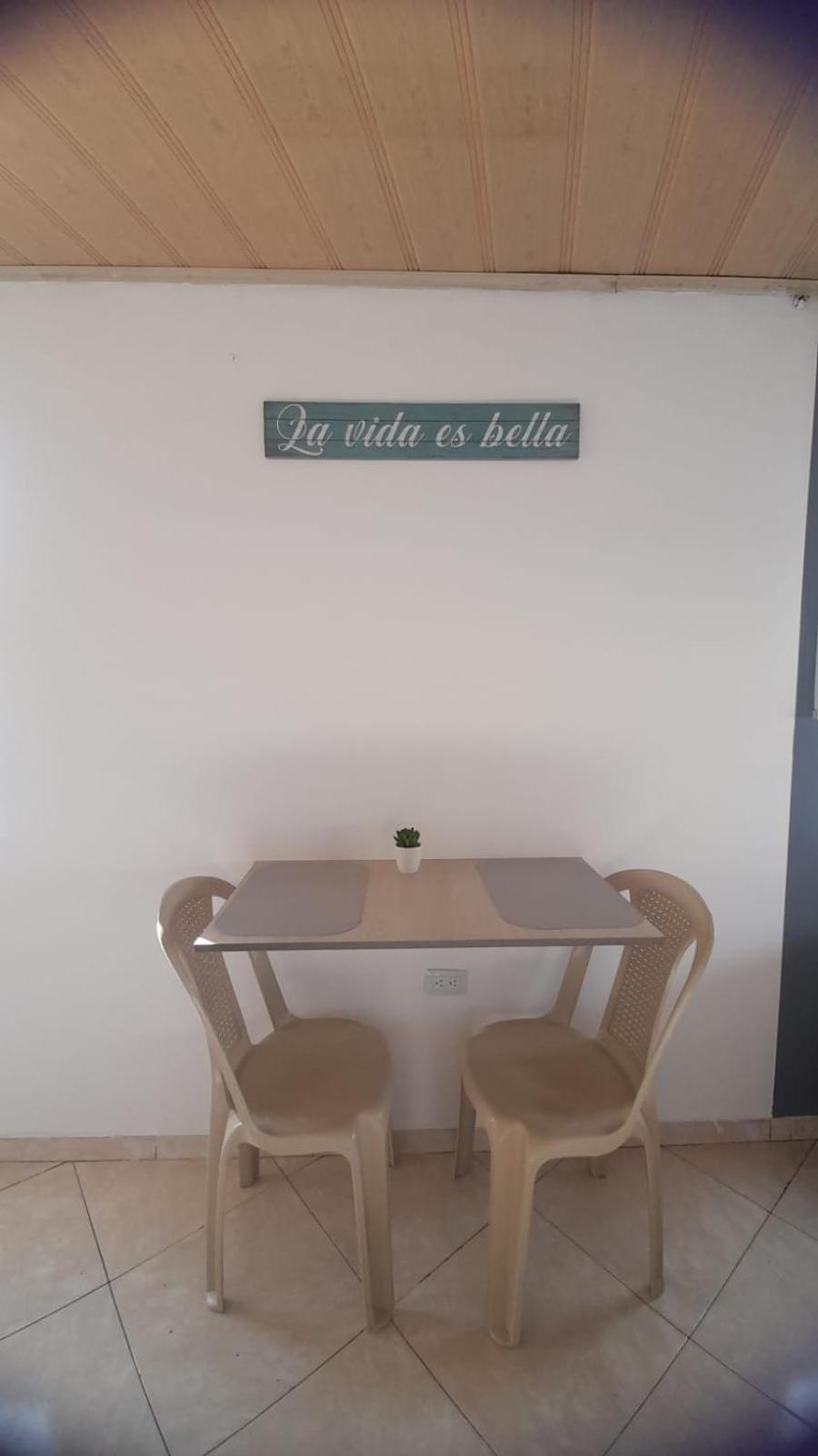 Apartaestudio amoblado Laureles Faca