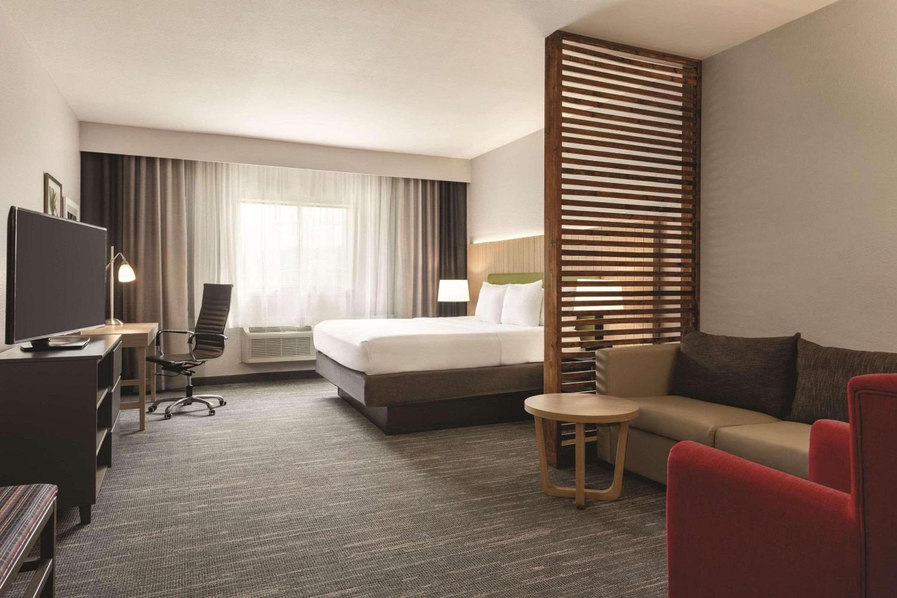 Country Inn & Suites by Radisson, Byram-Jackson South, MS