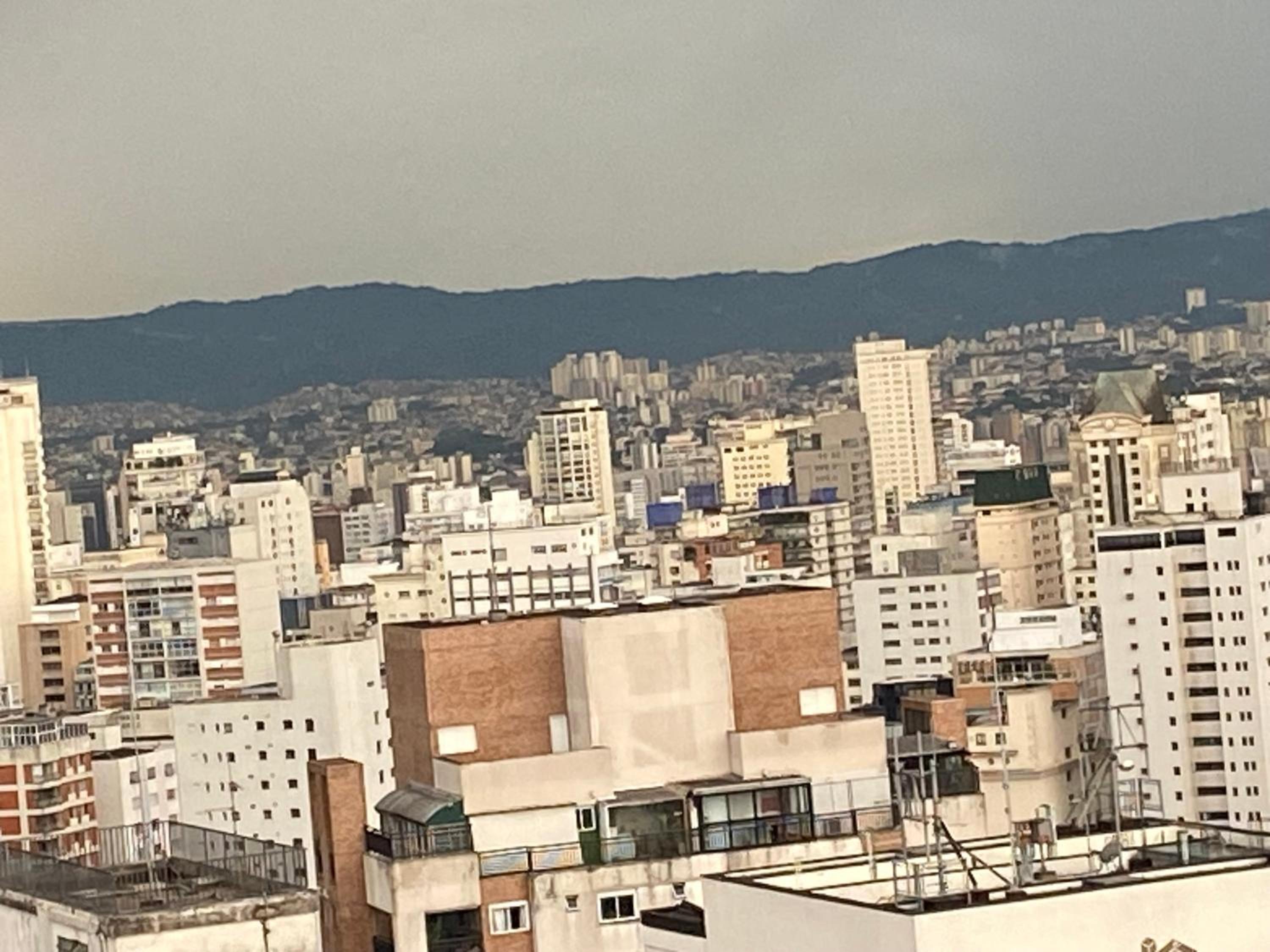 2401 Luxo e Conforto nas Alturas