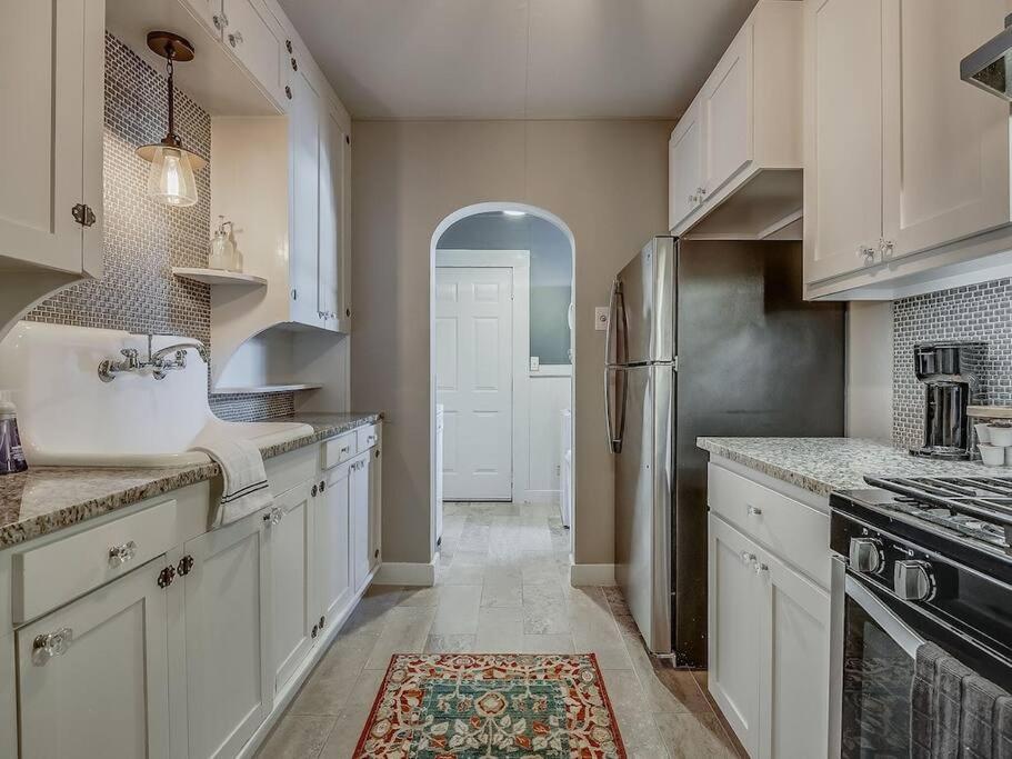 Cozy Crestwood Classic 3BR Home! view 5