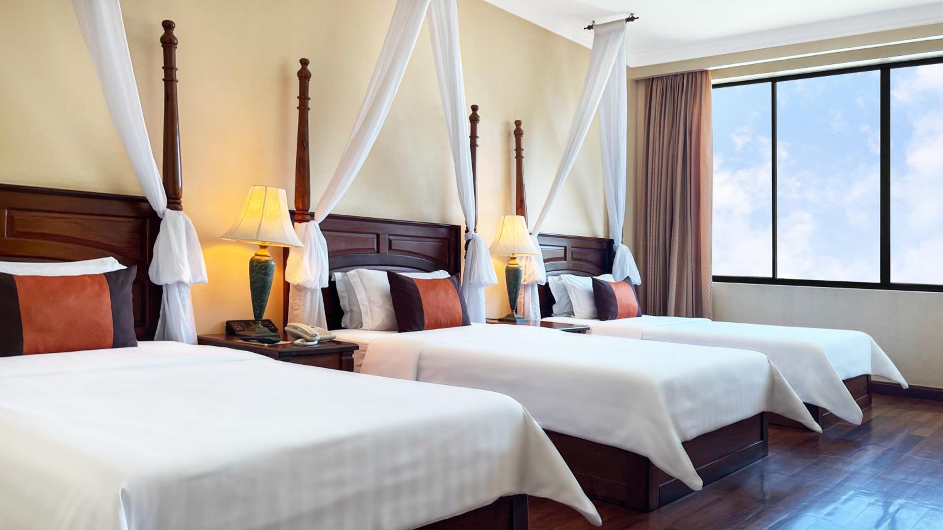 Pacific Hotel & Spa