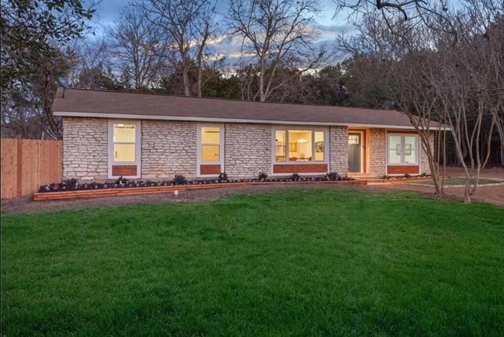 Hotel Manchaca Meadows - 4 Bedroom Villa