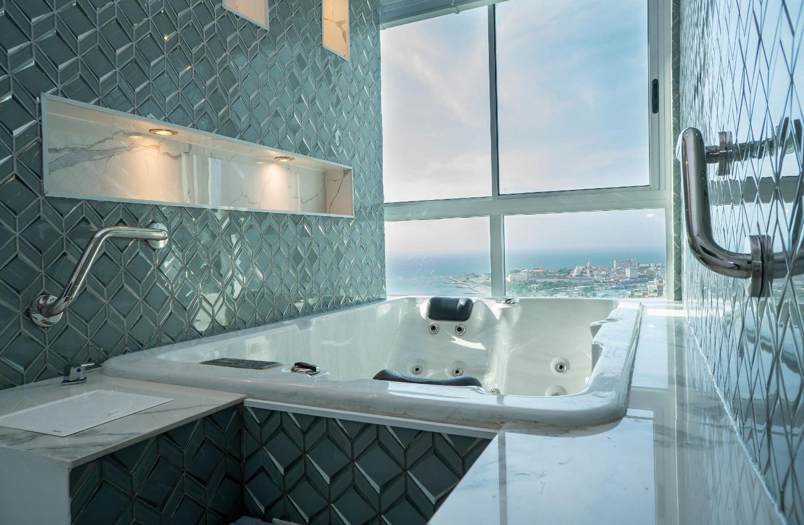 U-GO Murano Elite Building Bocagrande Oceanfront