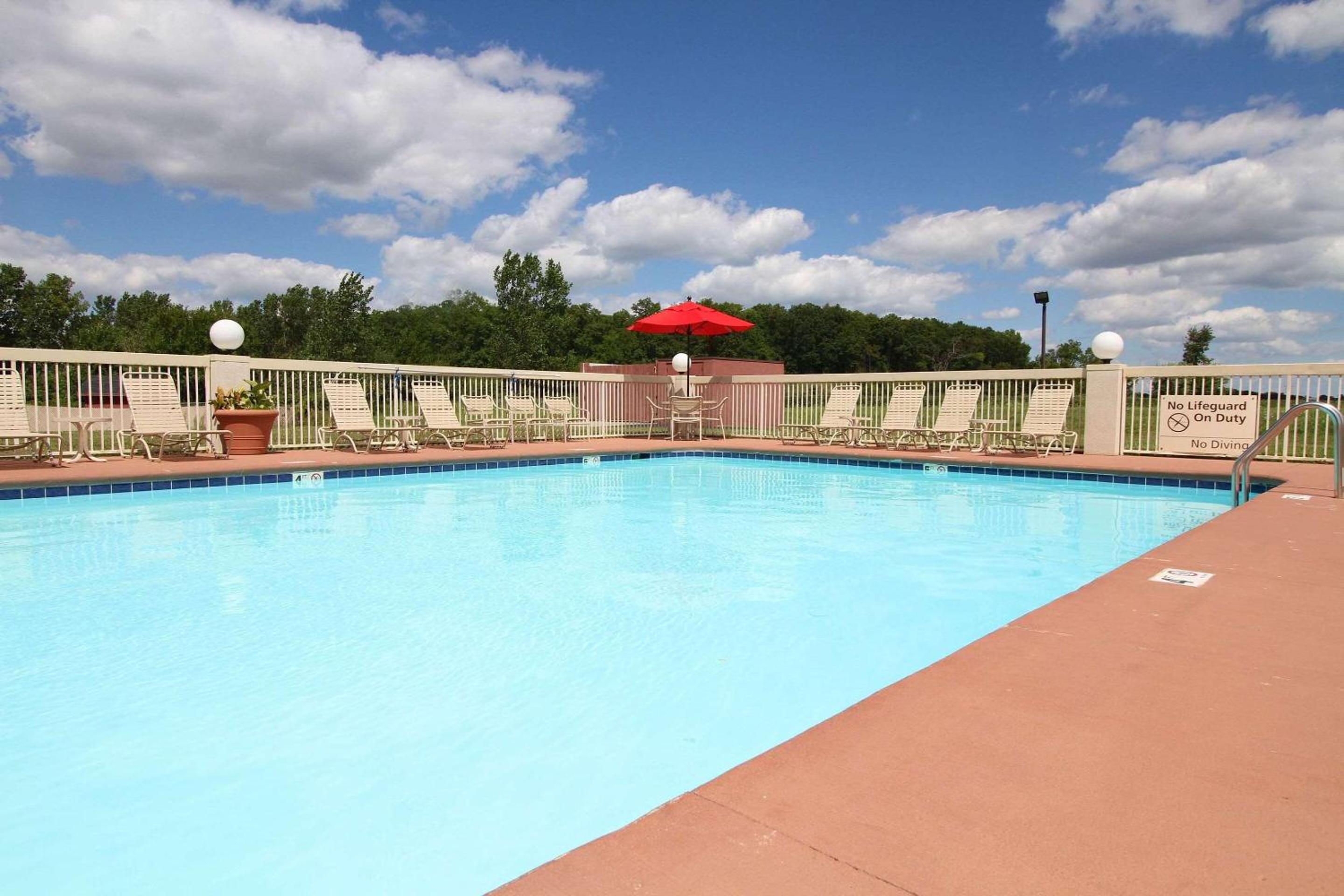 Country Inn & Suites by Radisson, Sandusky South, OH