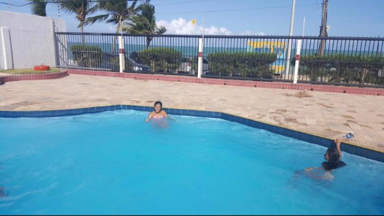 Excelente apartamento pé na areia