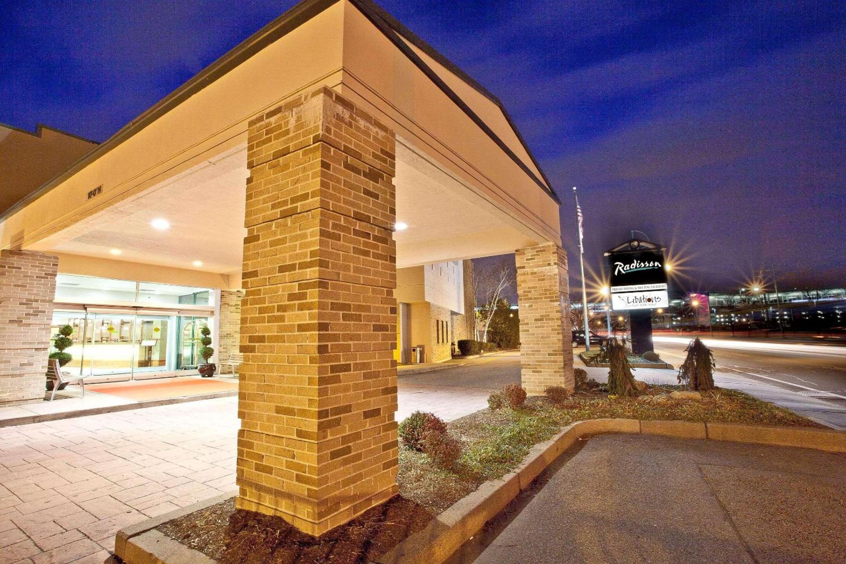 Radisson Hotel Providence Airport - Property Image 16