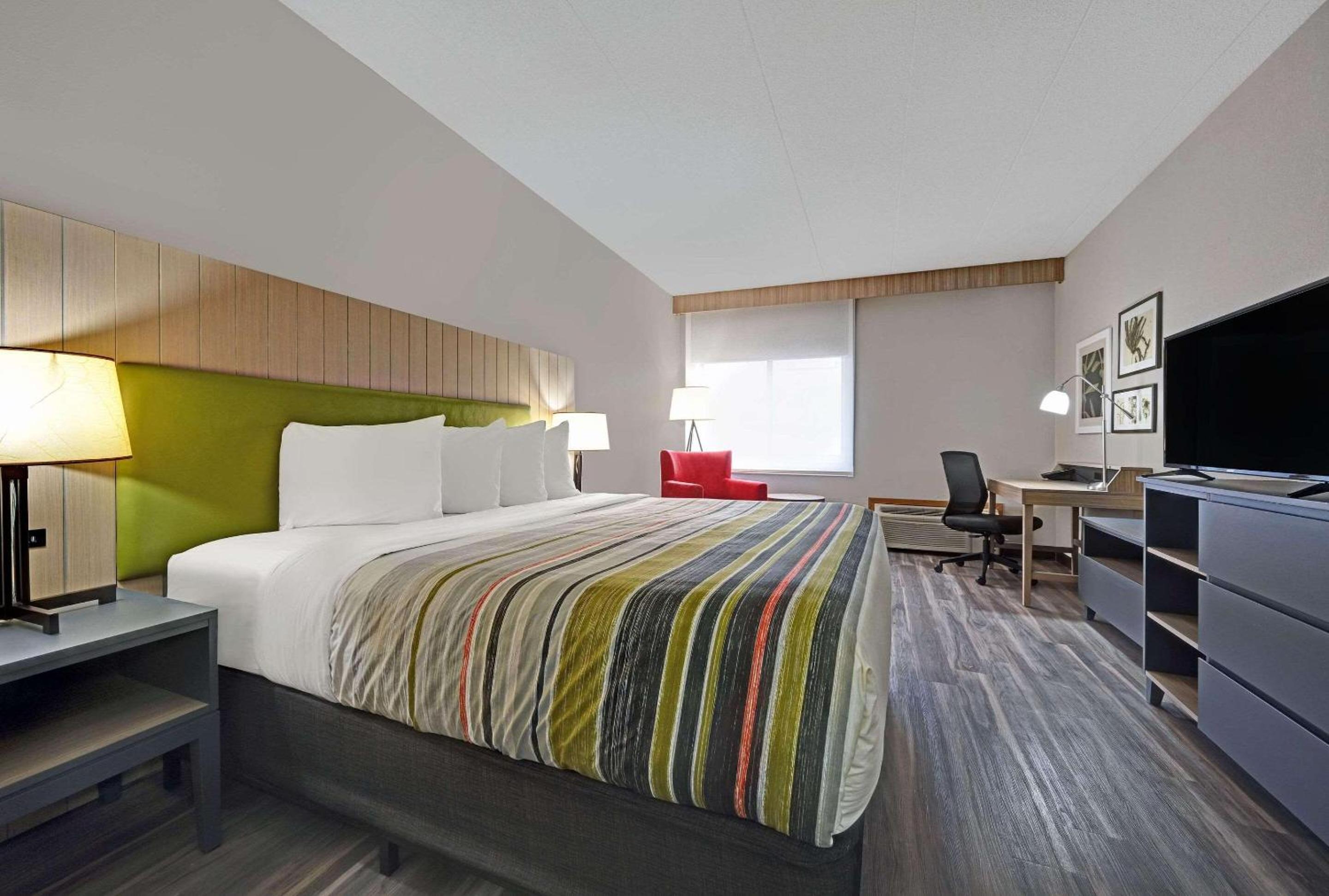 Pierre Vacations - Country Inn  Suites by Radisson, Pierre, SD - Property Image 3