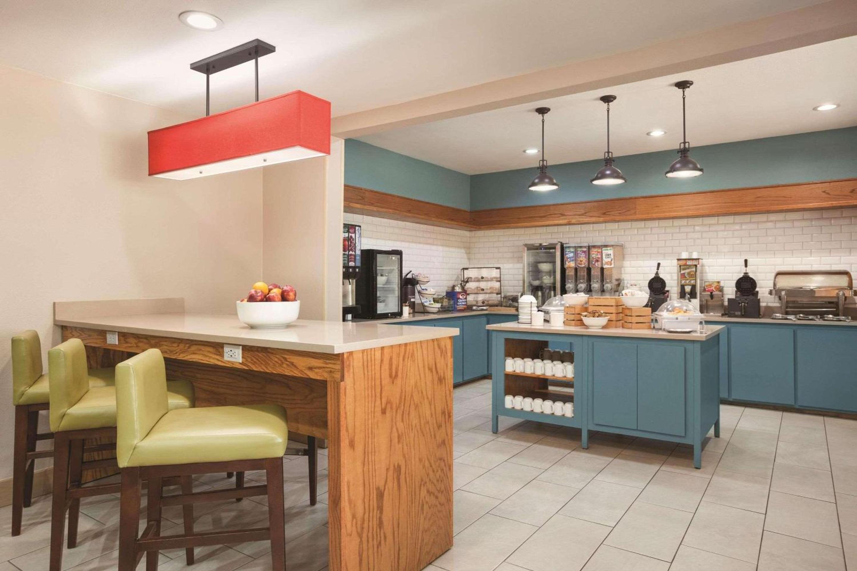 Country Inn Suites by Radisson, Lewisville, TX - Property Image 13