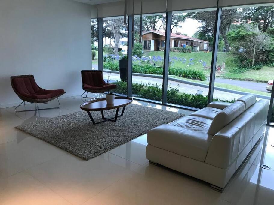 Apartamento en Edificio Chronos