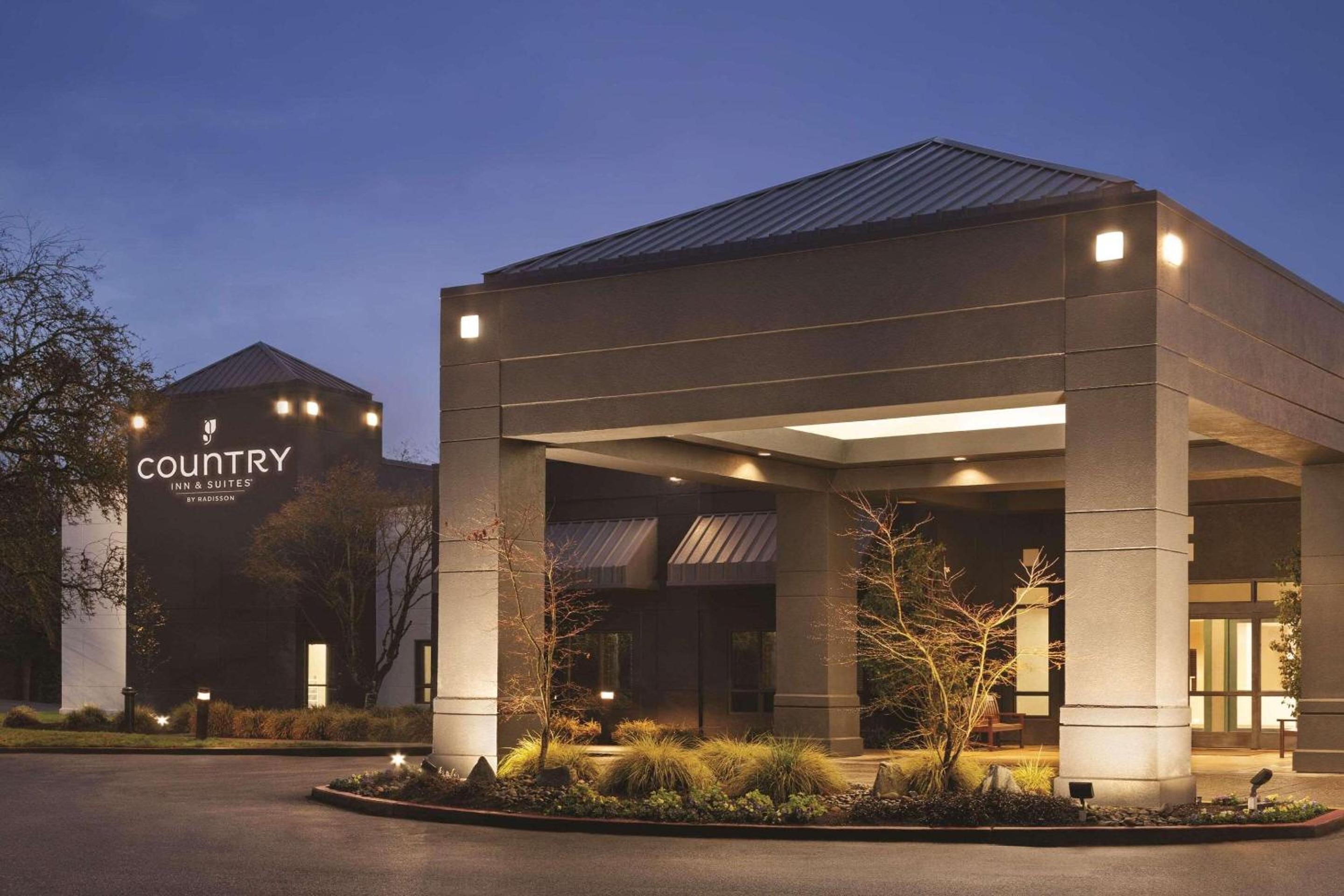 Seattle Vacations - Country Inn  Suites by Radisson, Seattle-Bothell, WA - Property Image 1