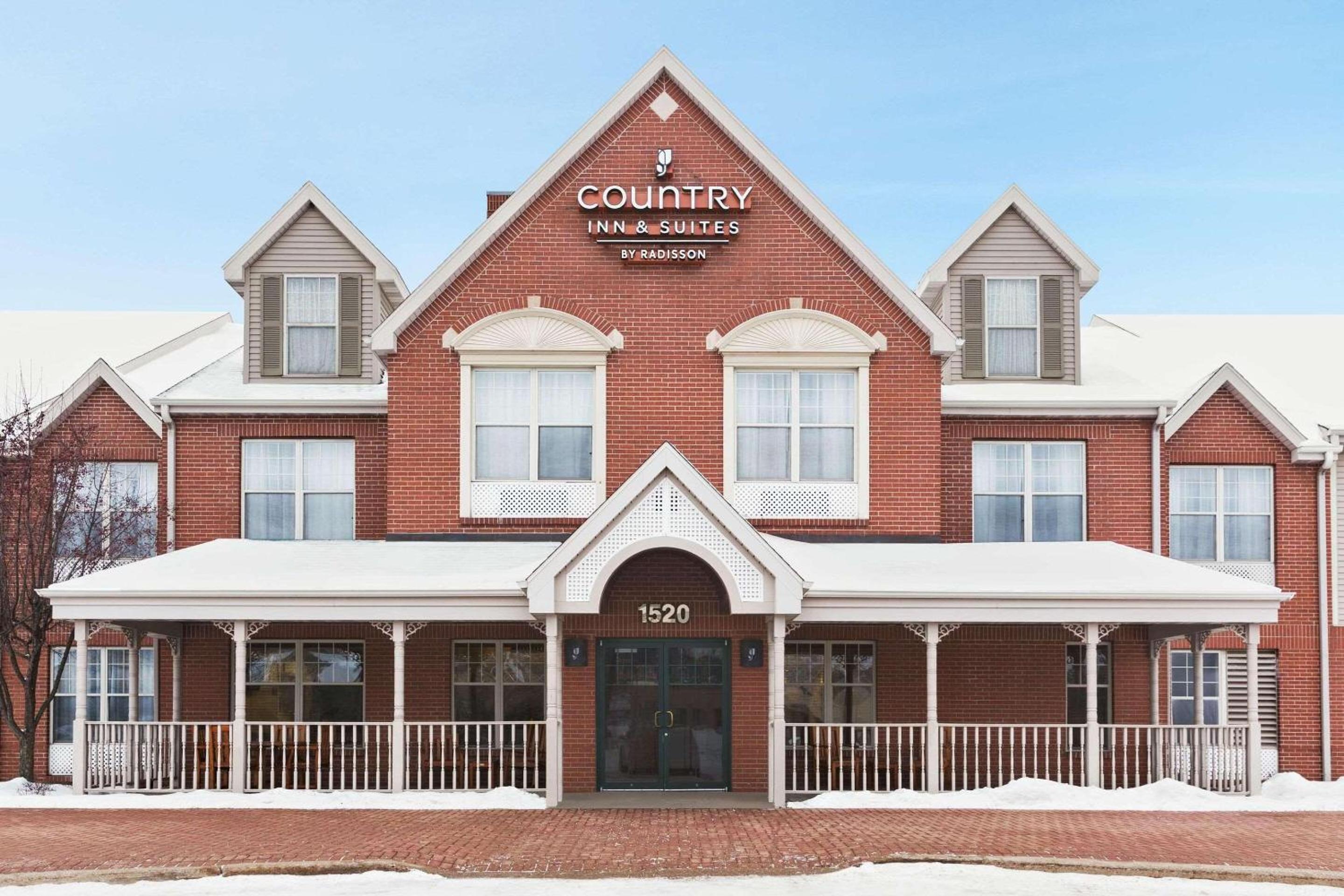 Wausau Vacations - Country Inn  Suites by Radisson, Wausau, WI - Property Image 1